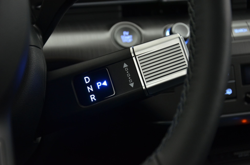 HYUNDAI Kona EV 64.8 kWh Premium *360°*-image-23