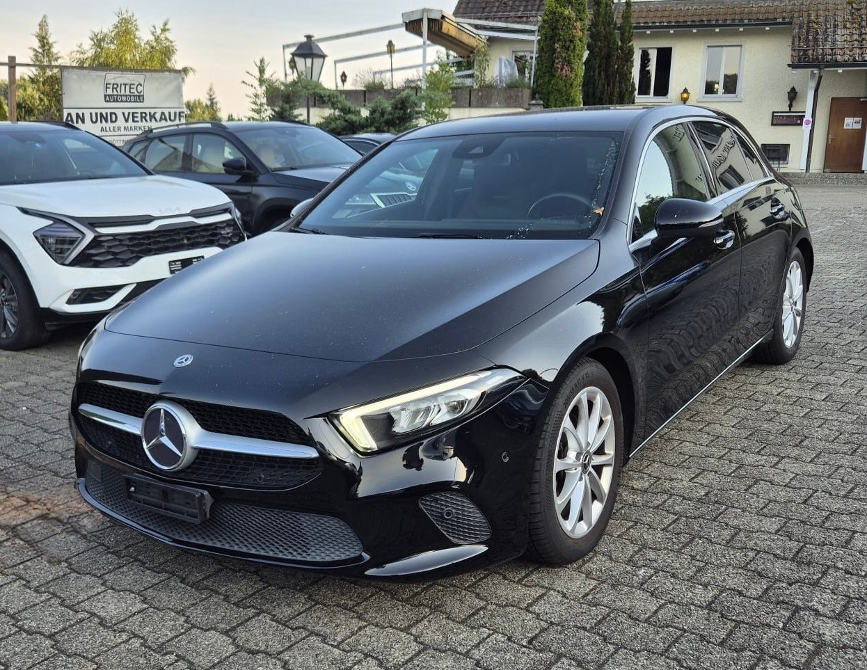MERCEDES-BENZ A 180 d Style 7G-DCT-image-0