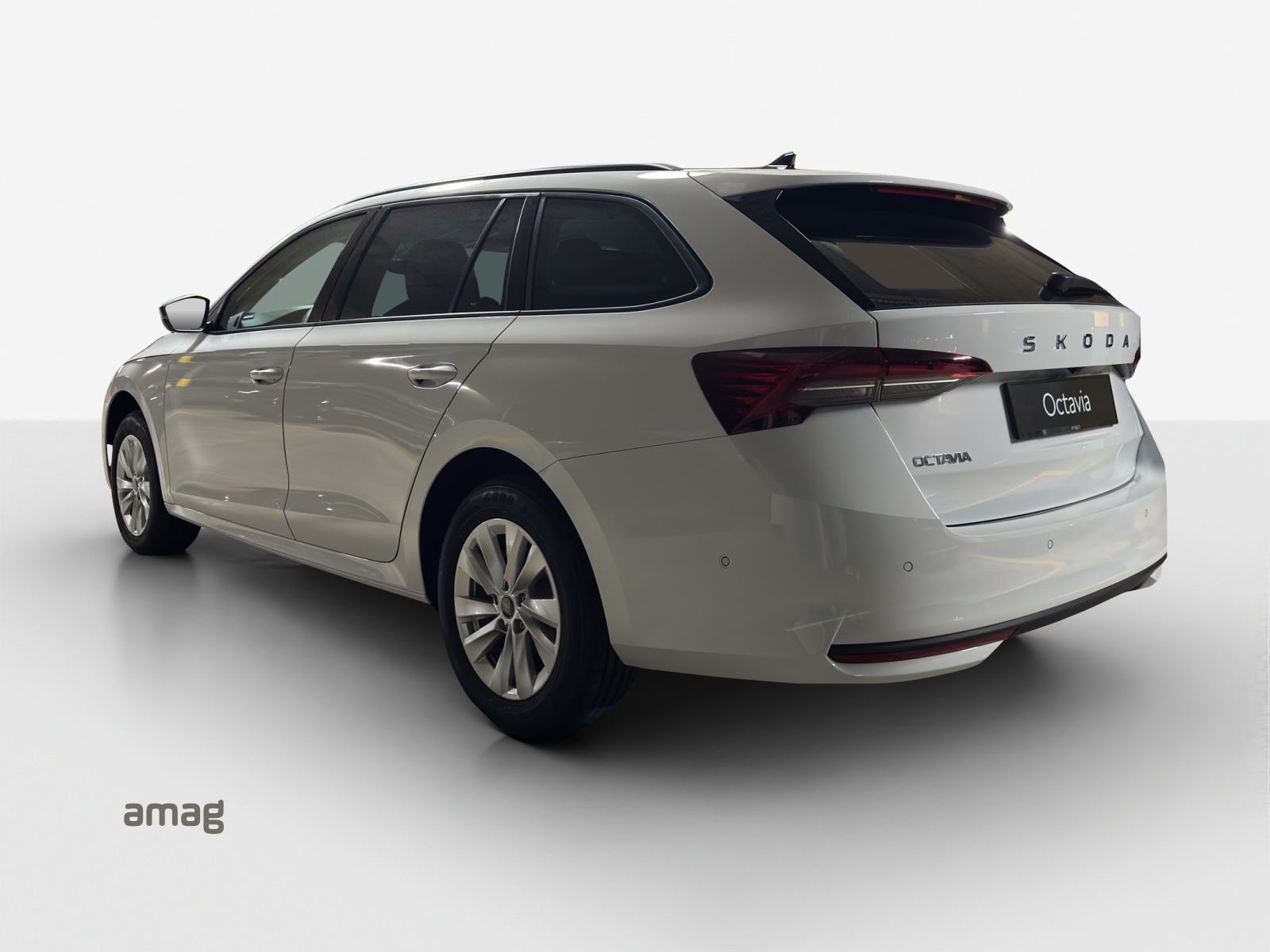 SKODA Octavia Selection 2.0 TDI-image-2