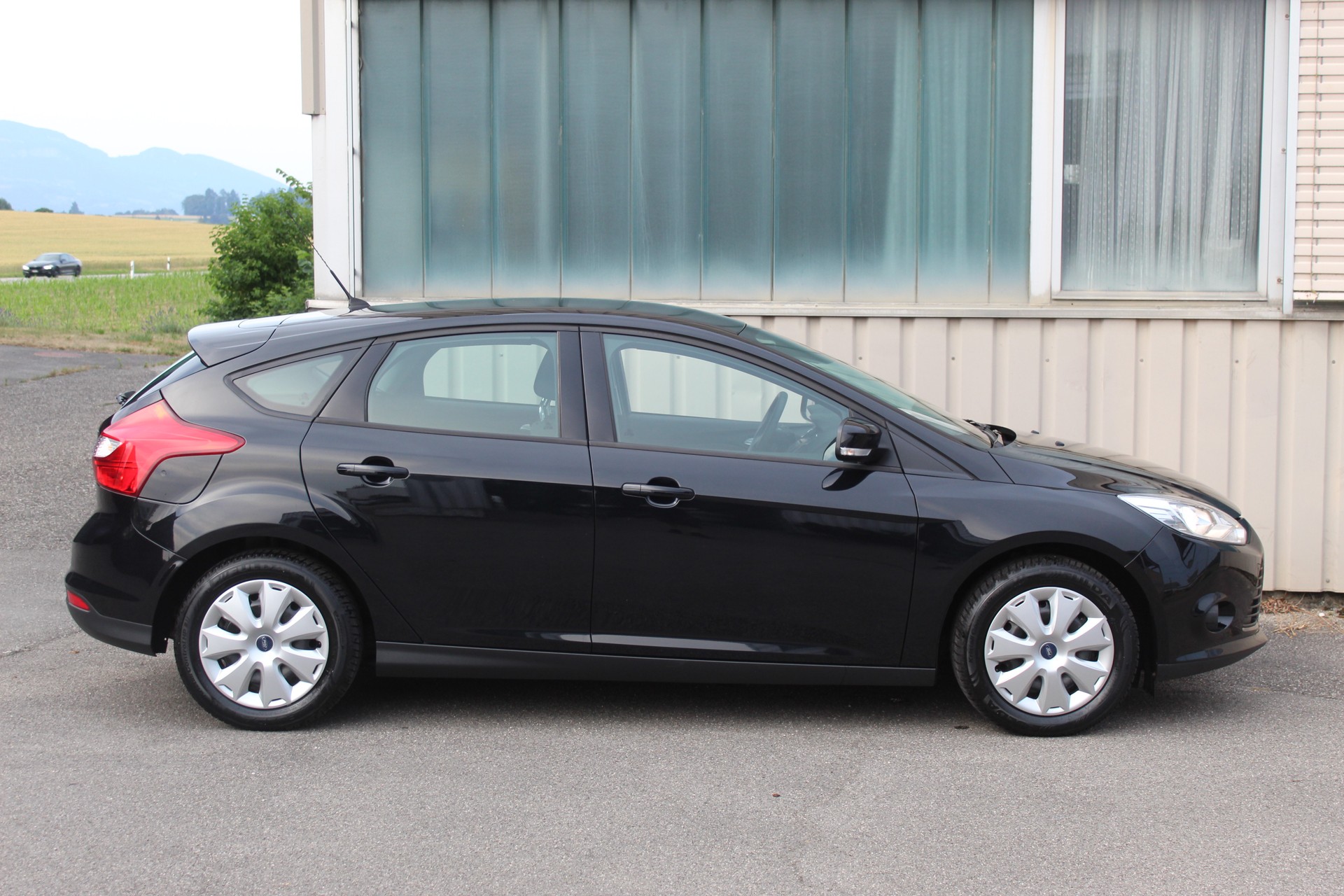 FORD Focus 1.6i VCT Titanium-image-1