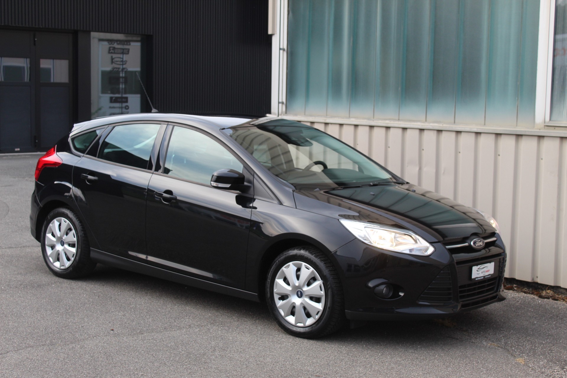 FORD Focus 1.6i VCT Titanium-image-0