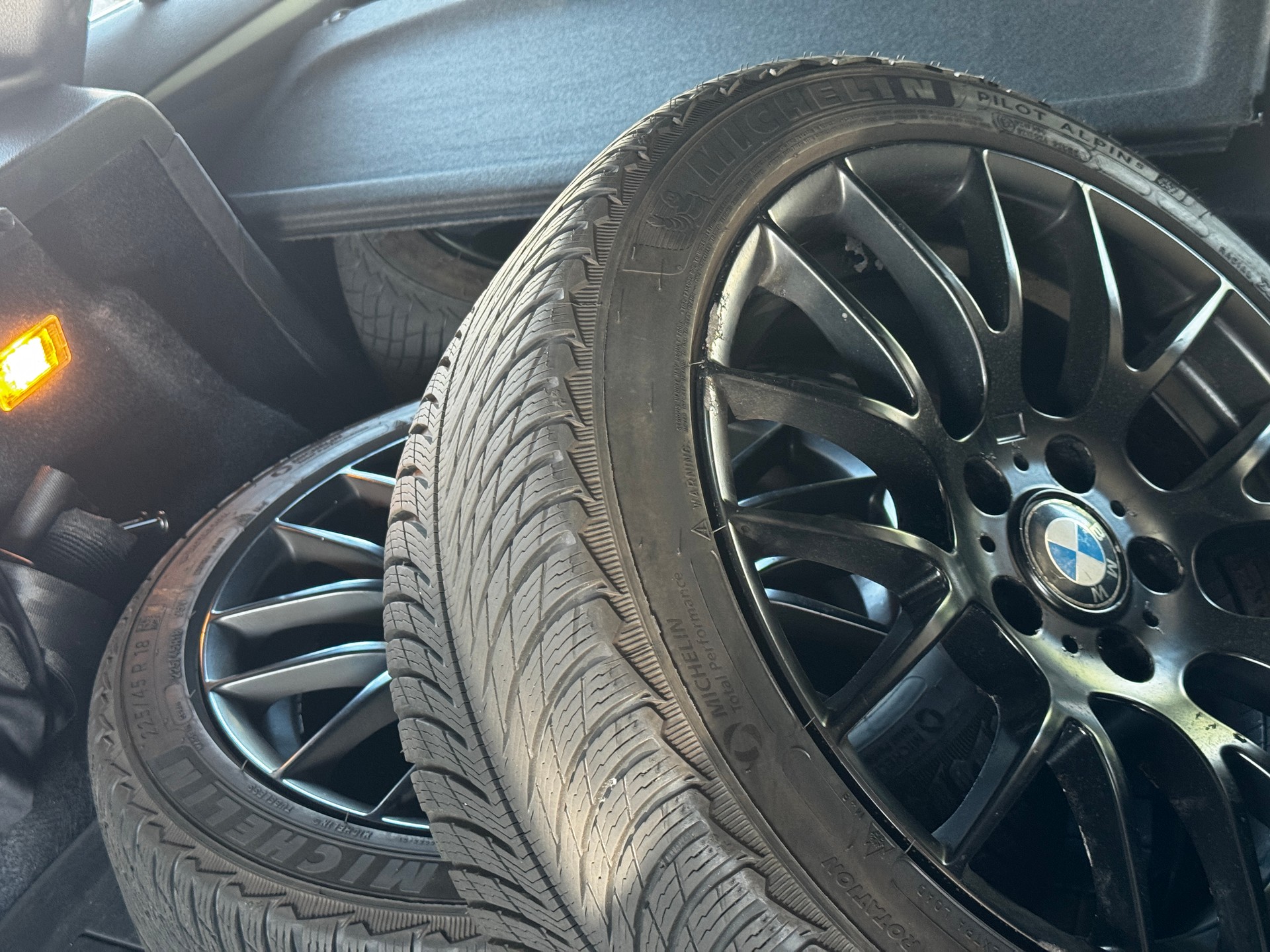 BMW X1 xDrive 18d Sport Line-image-15