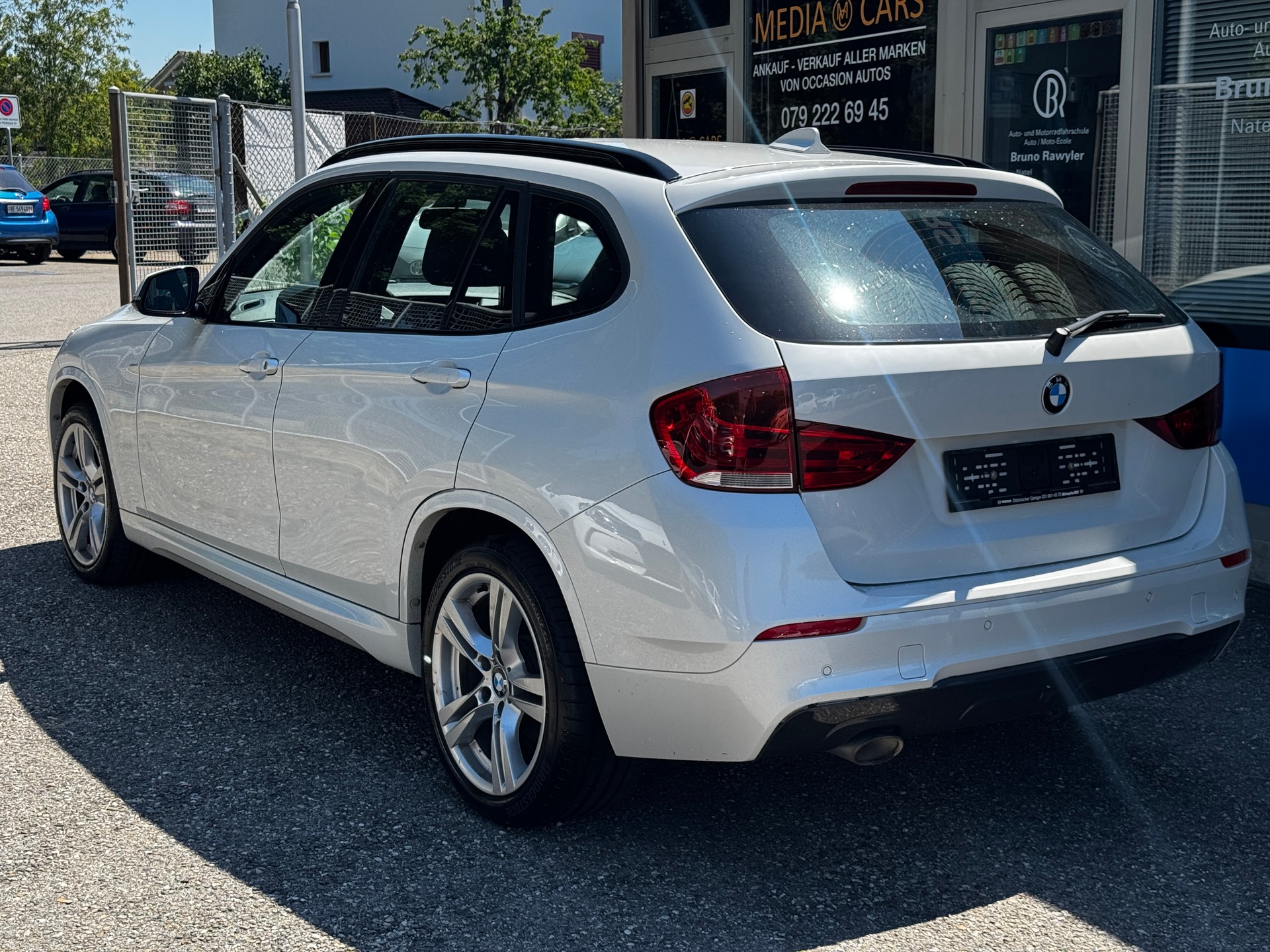 BMW X1 xDrive 18d Sport Line-image-6