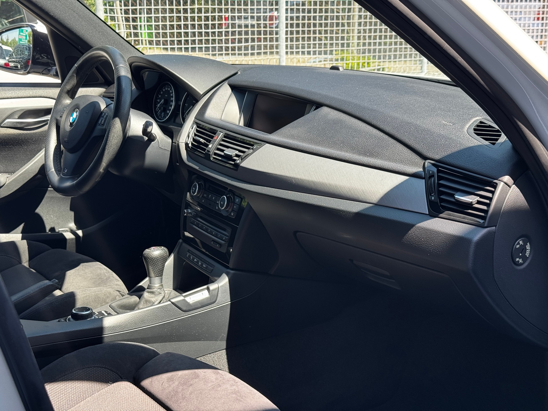 BMW X1 xDrive 18d Sport Line-image-10