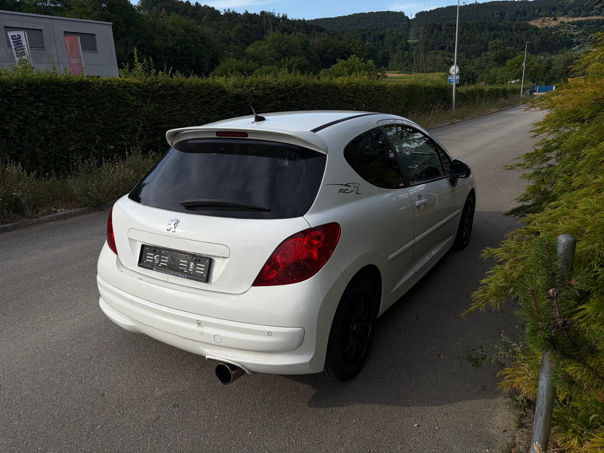 PEUGEOT 207 1.6 16V Turbo GTi RS-image-2