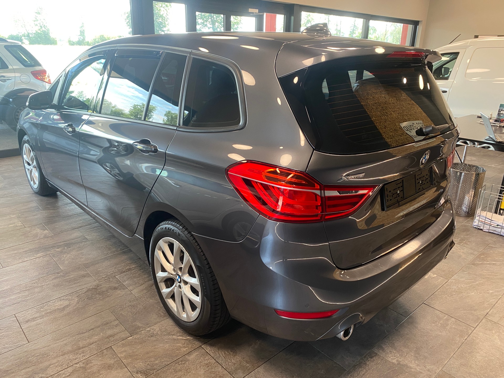 BMW 220d xDrive Gran Tourer Steptronic Sport Line-image-1