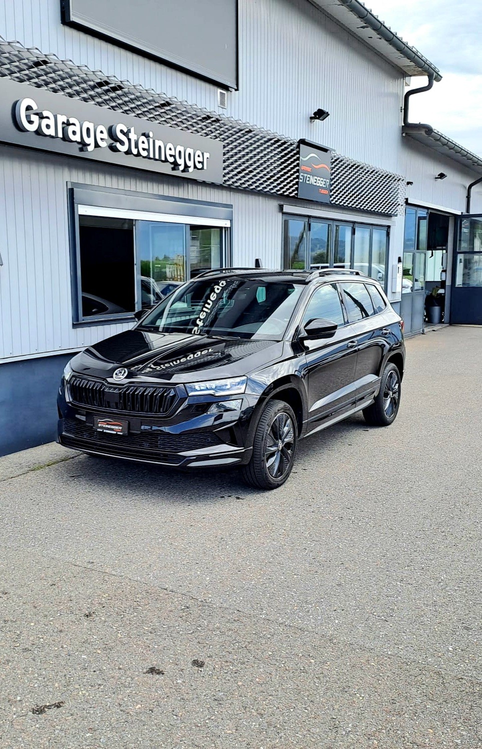 SKODA Karoq 1.5 TSI ACT SportLine DSG-image-0
