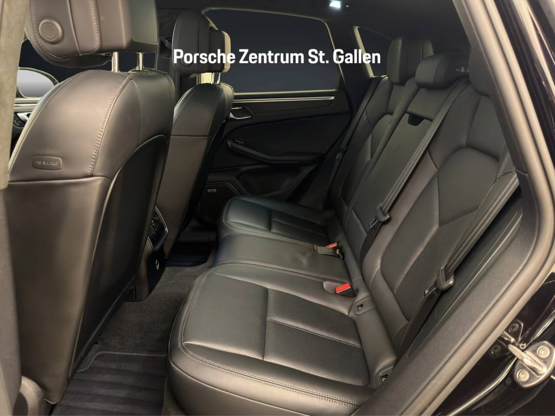 PORSCHE Macan GTS-image-14