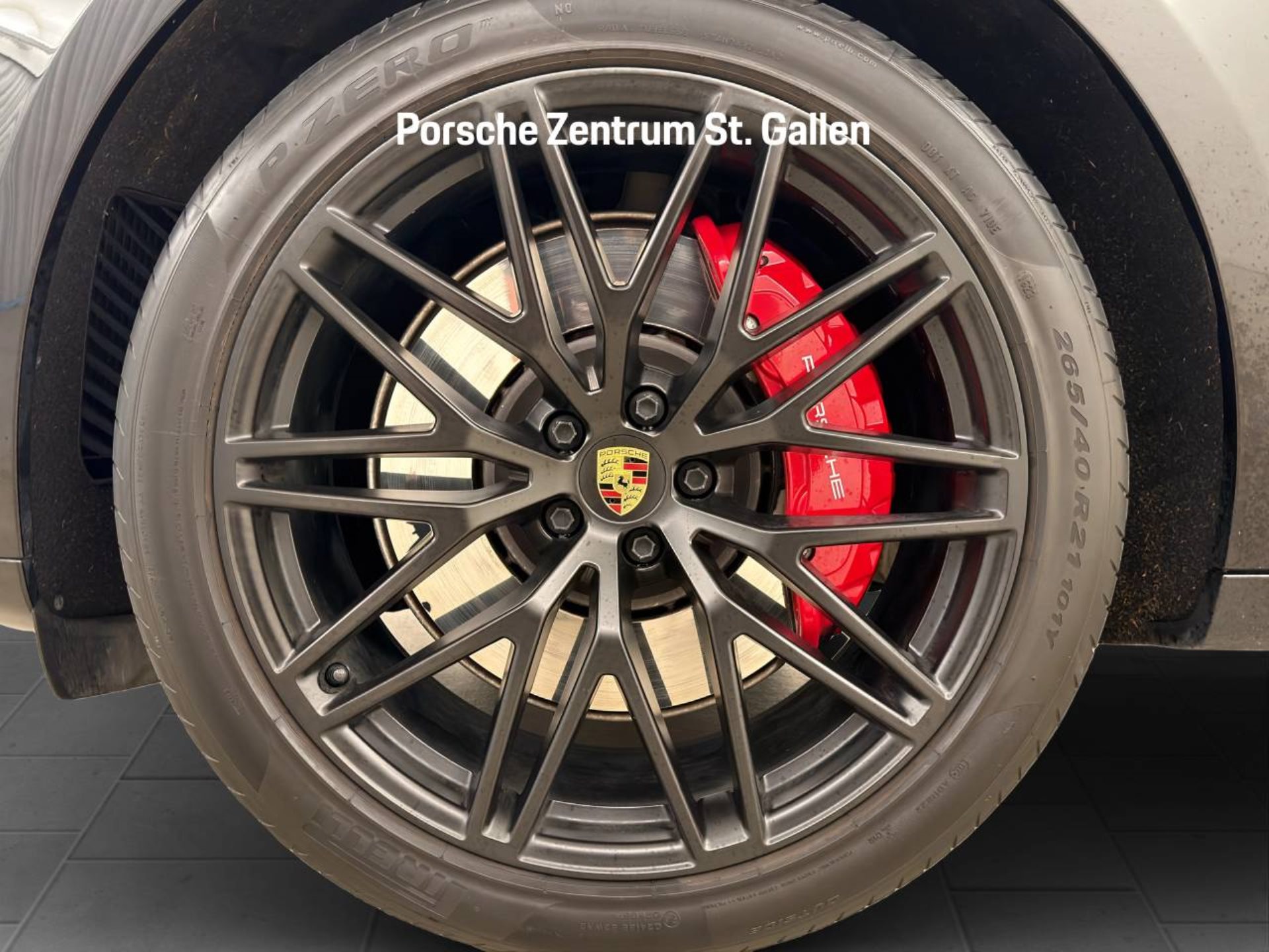 PORSCHE Macan GTS-image-10