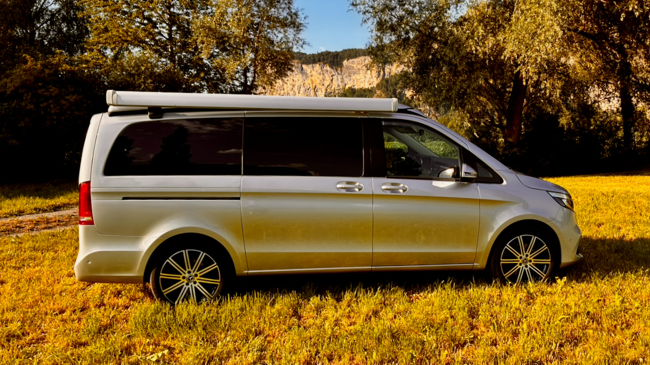 MERCEDES-BENZ 250 d 4Matic-image-6