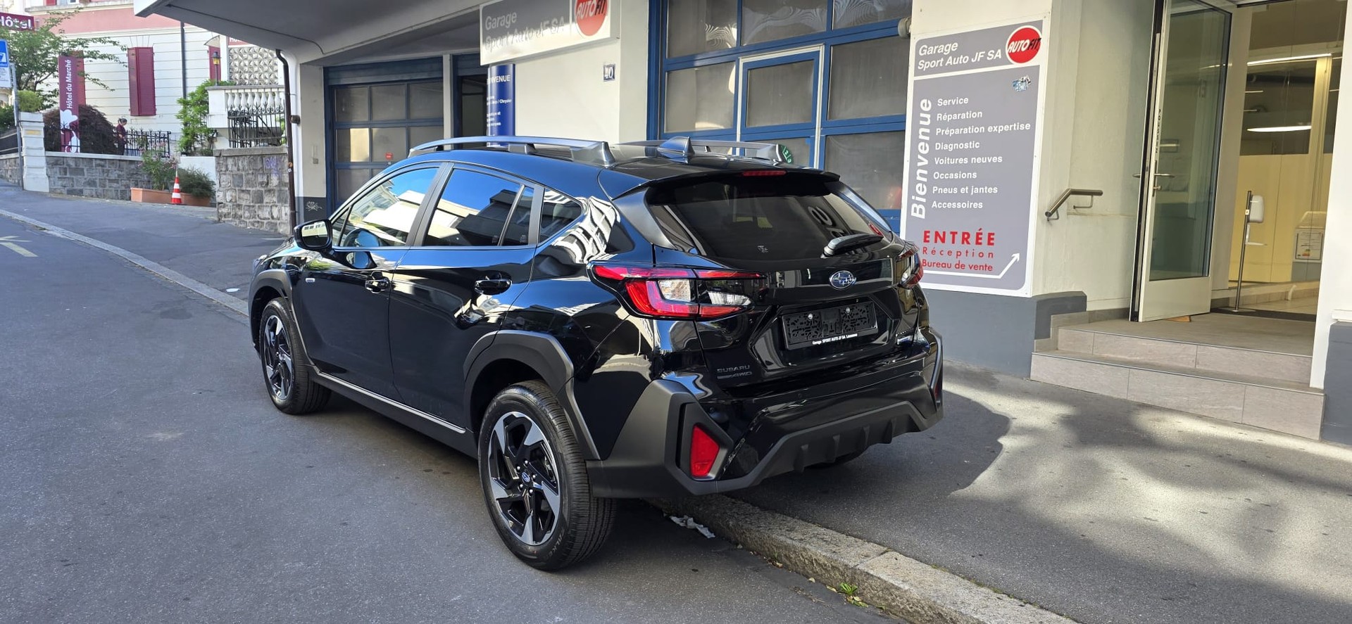 SUBARU Crosstrek 2.0 e-Boxer Swiss Plus AWD Lineartronic-image-3