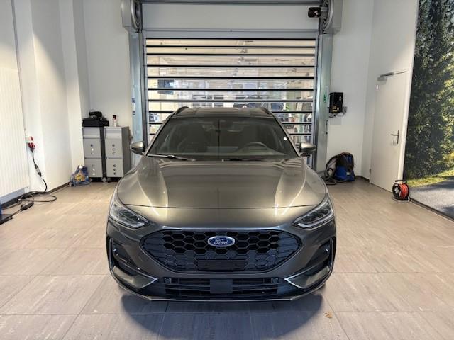 FORD Focus Station Wagon 1.0i EcoB Hybrid 155 ST-Line X-showroom-element-1
