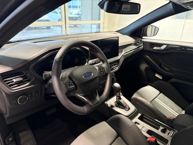 FORD Focus Station Wagon 1.0i EcoB Hybrid 155 ST-Line X-image-6