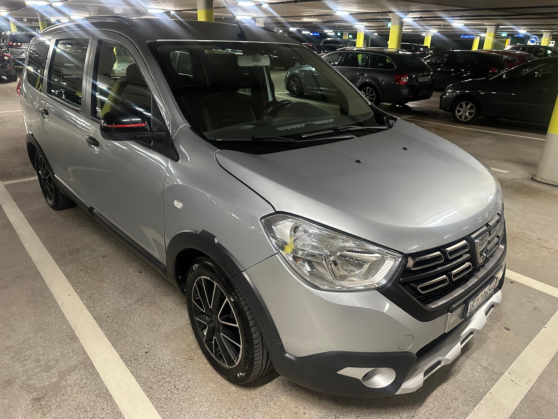 DACIA Lodgy TCE 130 Stepway 7PL-image-3