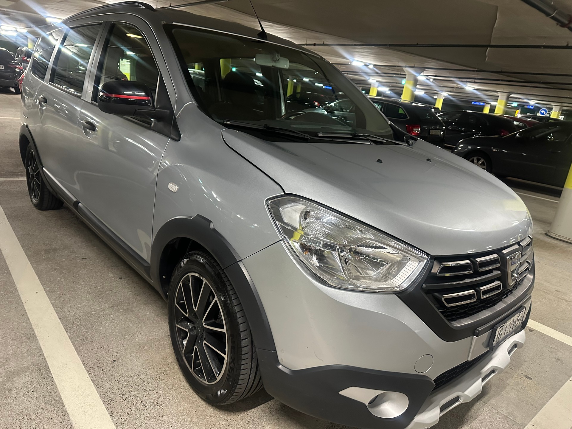 DACIA Lodgy TCE 130 Stepway 7PL-image-2