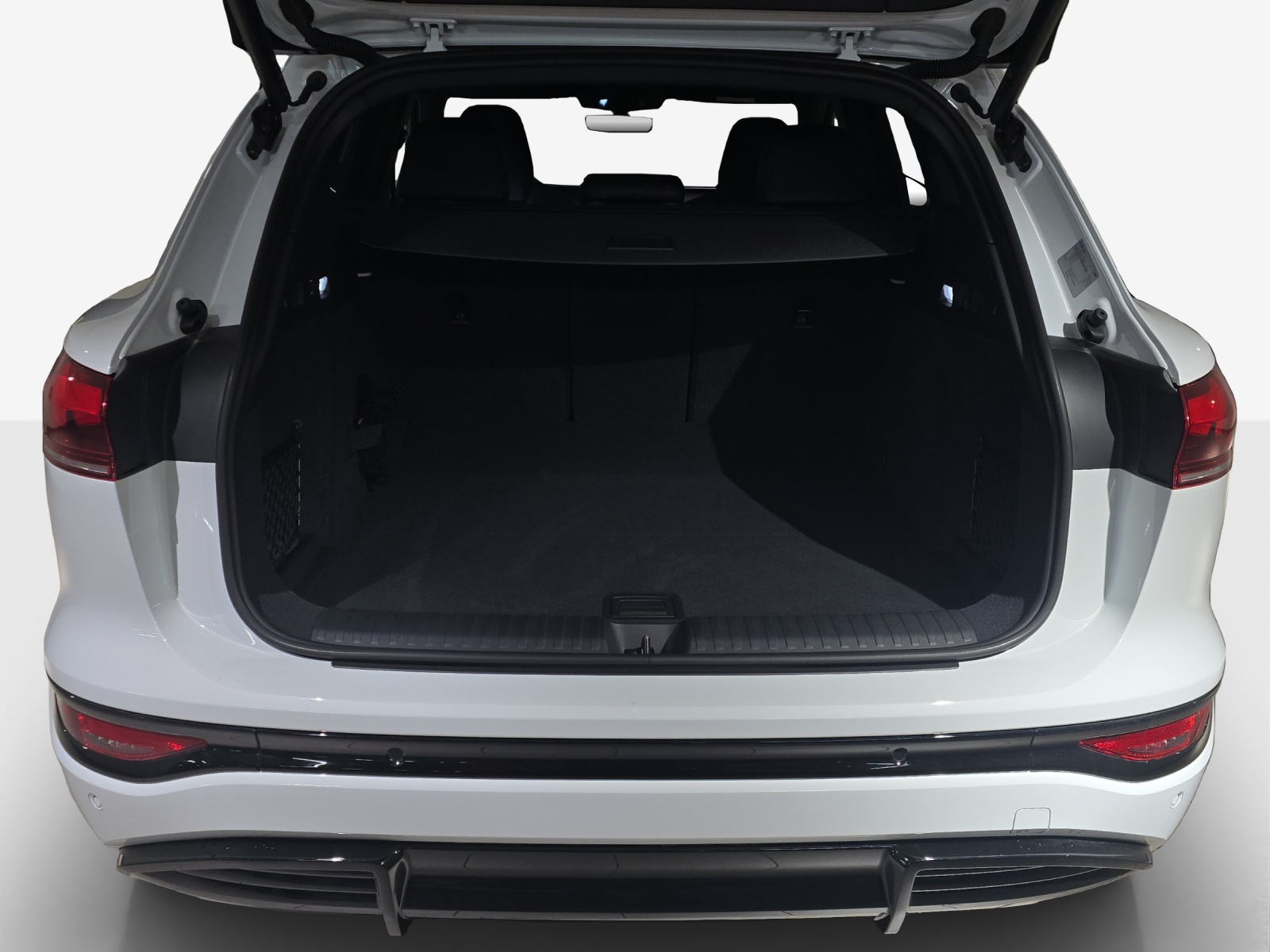 AUDI SQ6 e-tron quattro-image-12