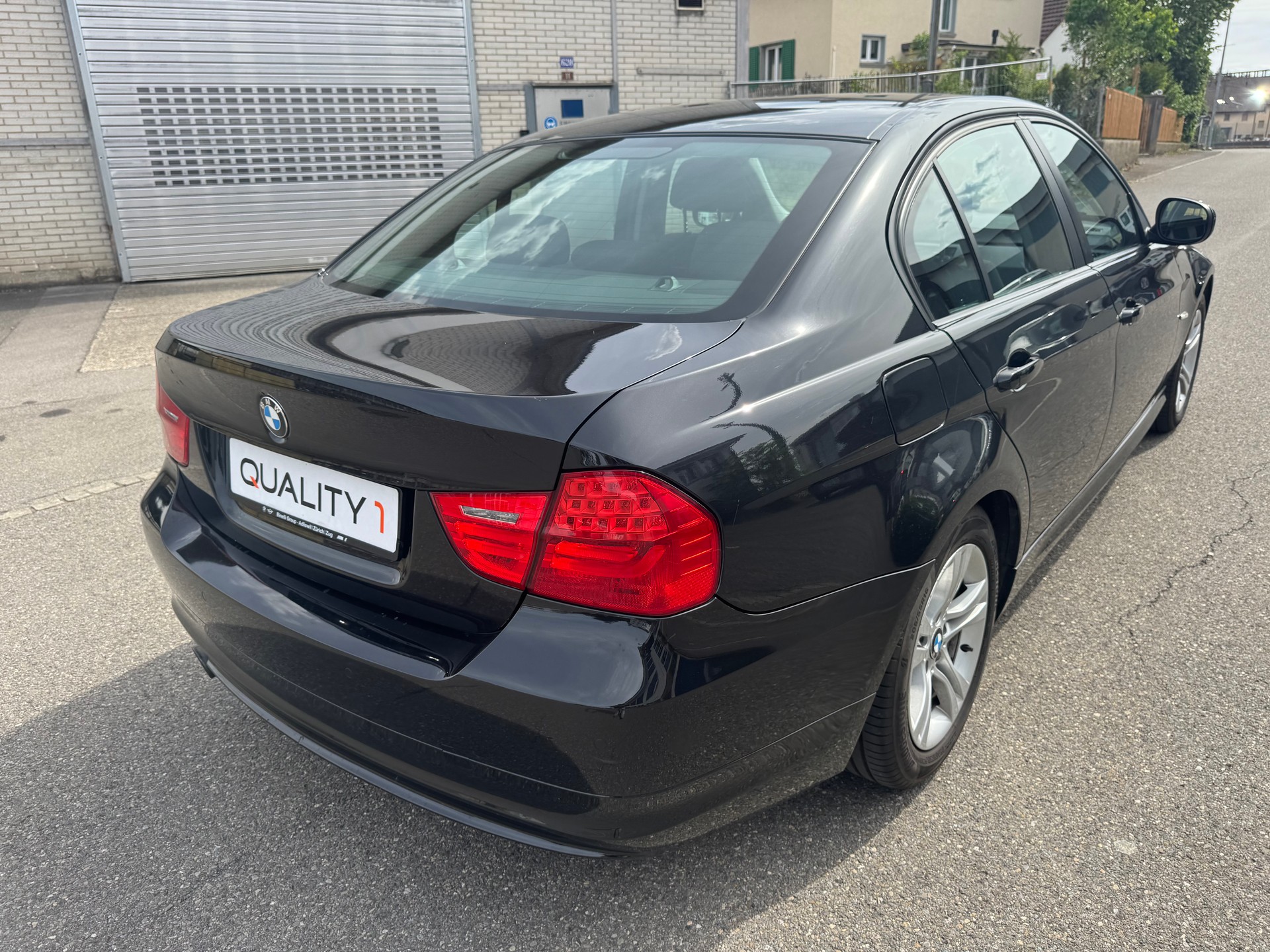 BMW 320i Steptronic-image-4
