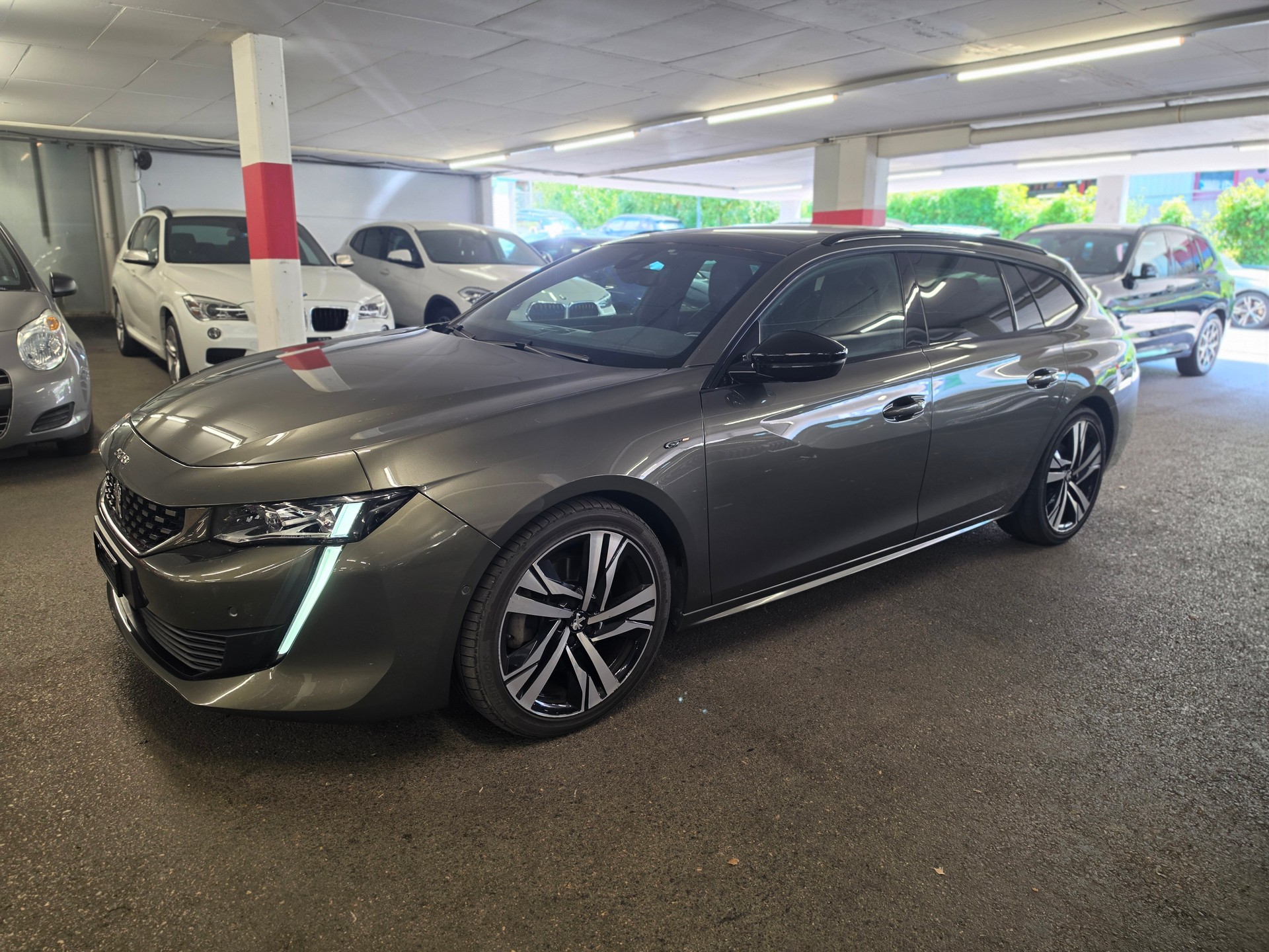 PEUGEOT Break. 2.0 HDI-image-1