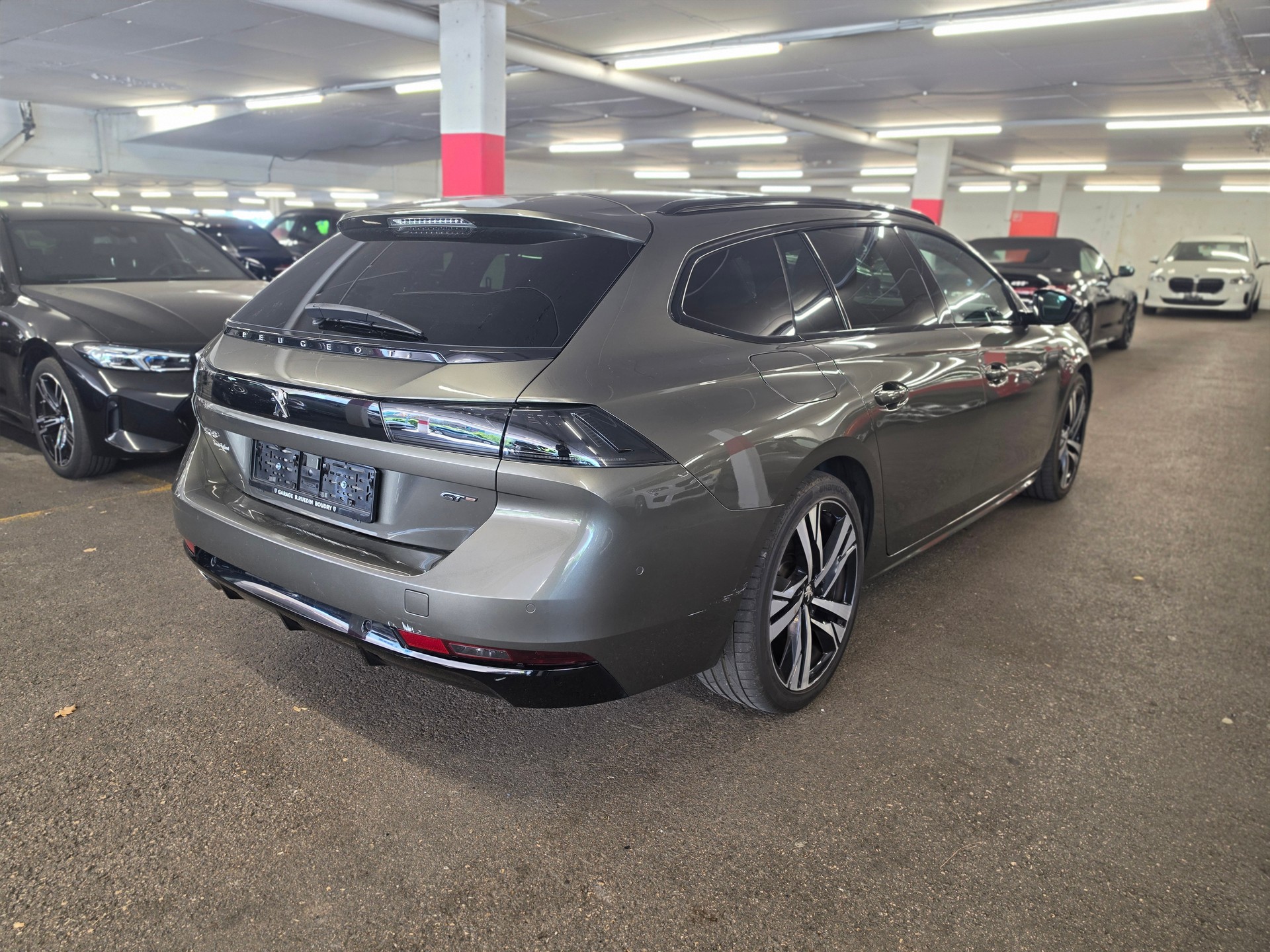 PEUGEOT Break. 2.0 HDI-image-4