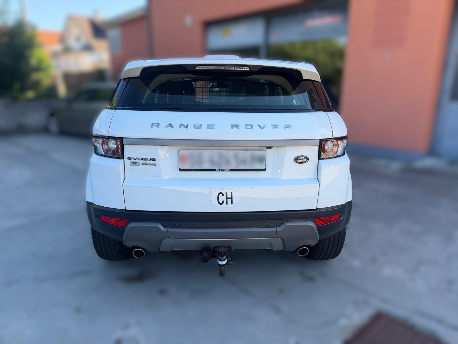 LAND ROVER Range Rover Evoque 2.2 SD4 Prestige AT6-image-3