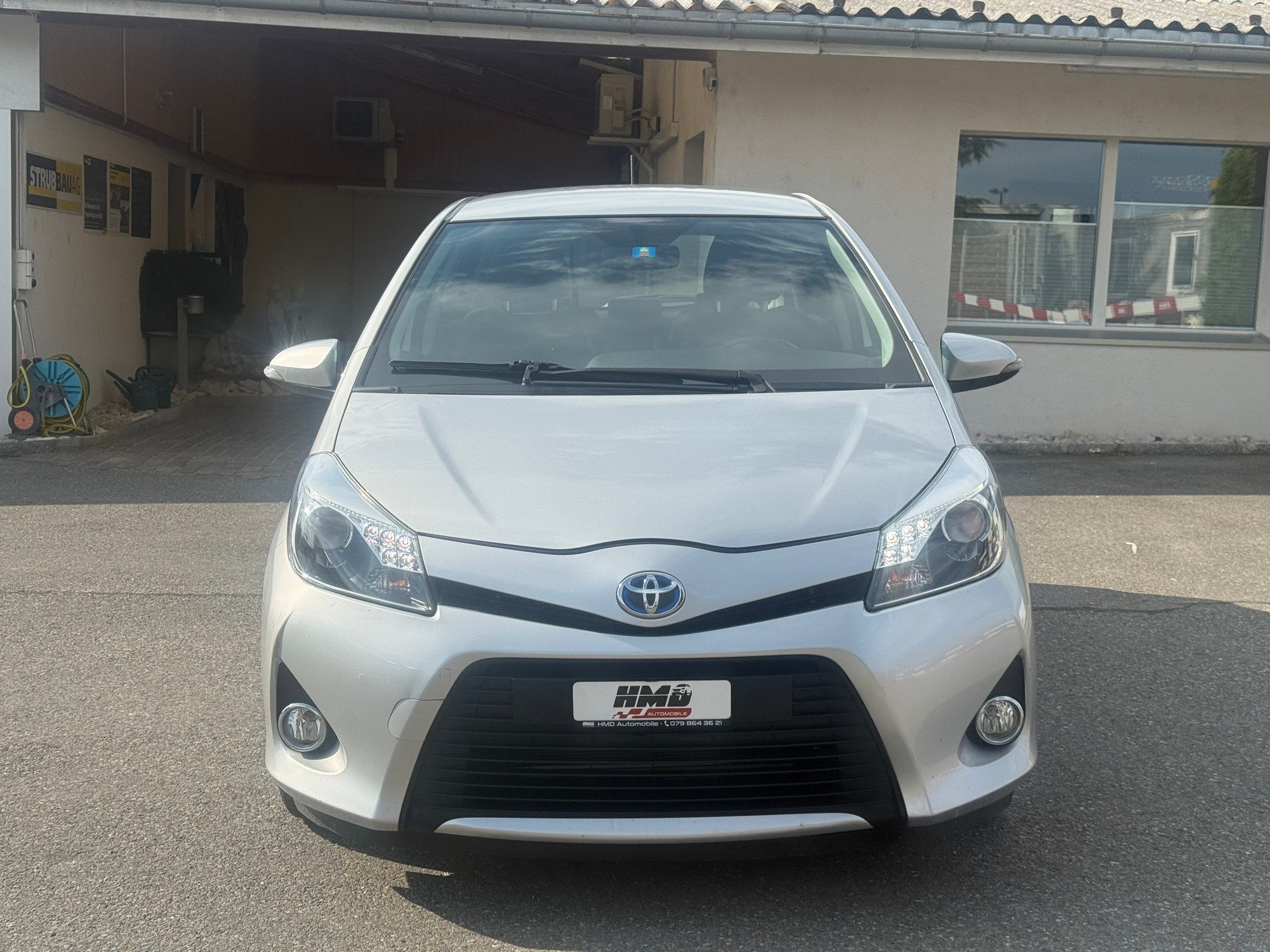 TOYOTA Yaris 1.5 VVT-i Hybrid Sol Premium CVT (MFK, SERVICE)-image-1