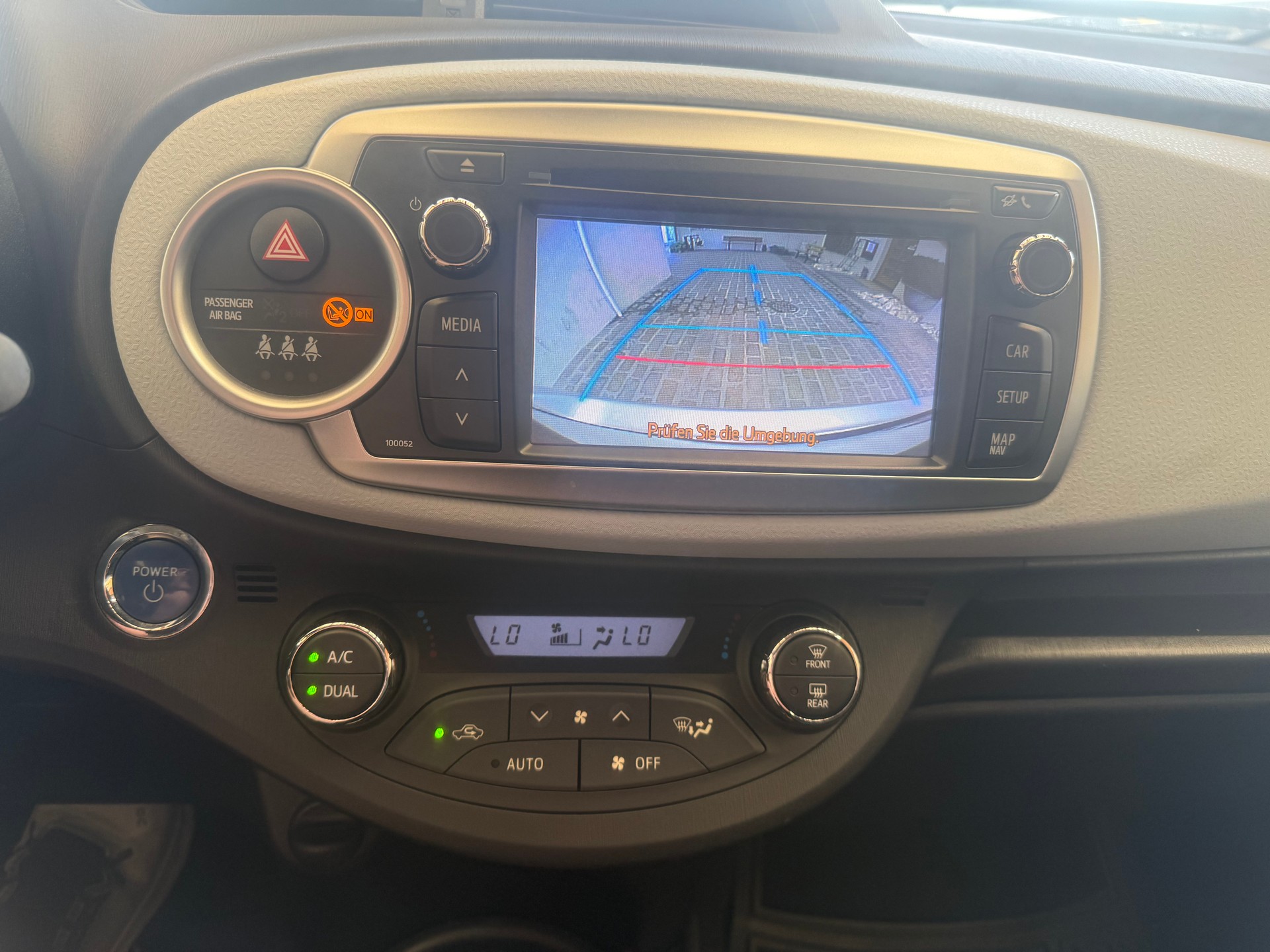 TOYOTA Yaris 1.5 VVT-i Hybrid Sol Premium CVT (MFK, SERVICE)-image-13