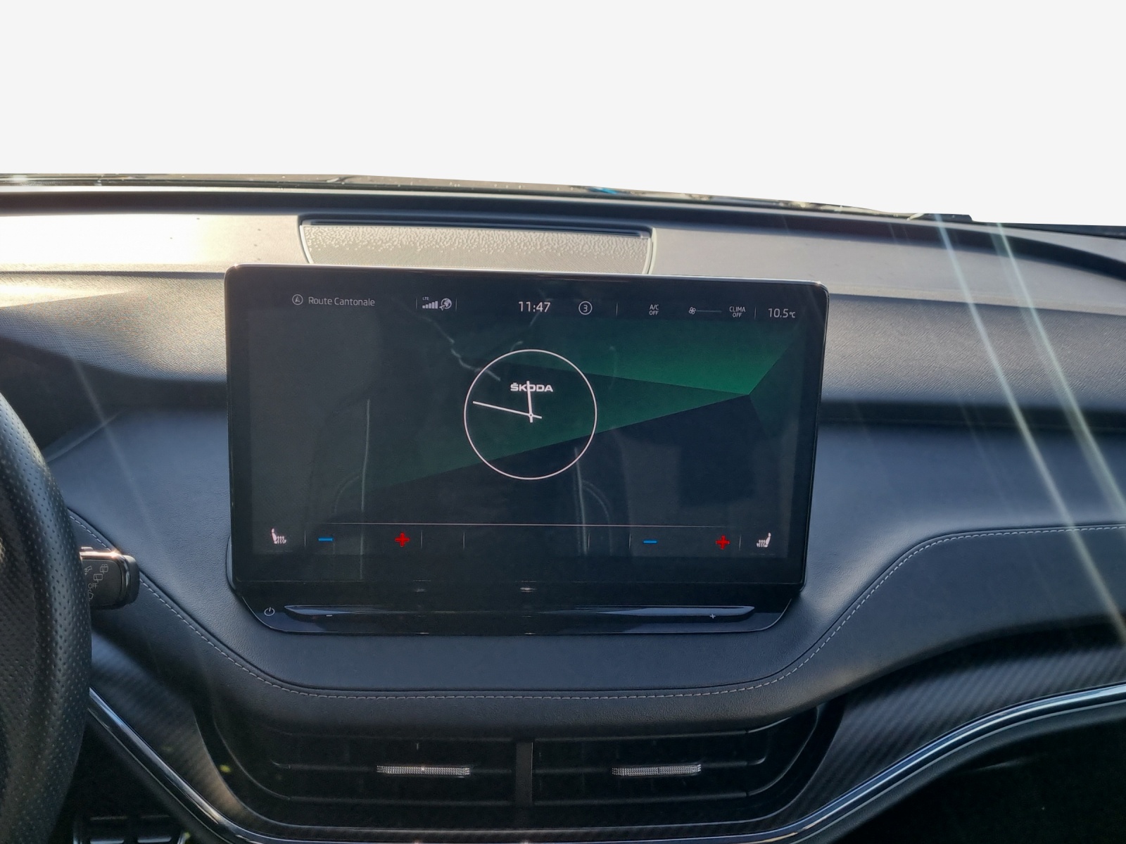 SKODA Enyaq iV 60 SportLine-image-11