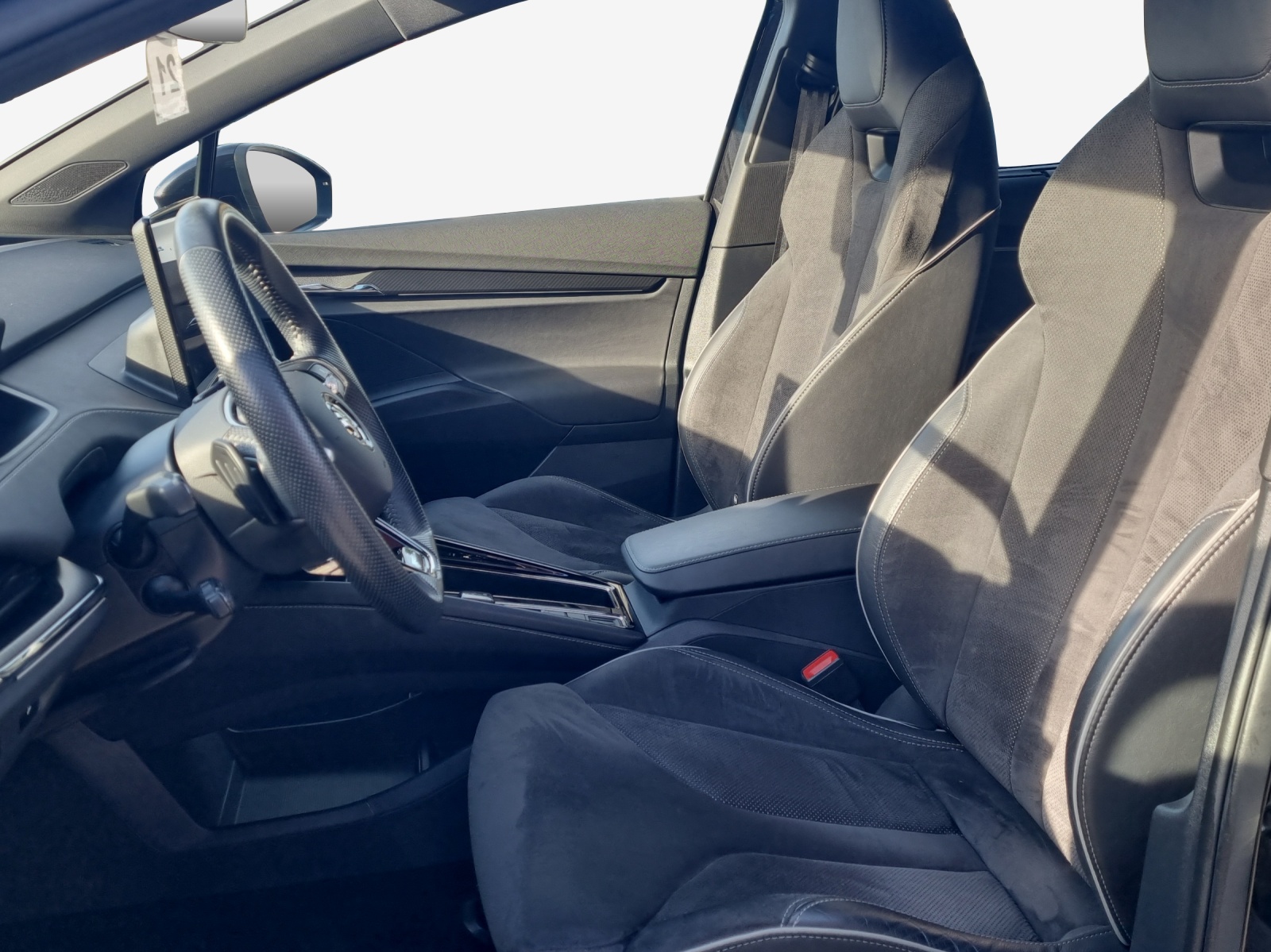 SKODA Enyaq iV 60 SportLine-image-8