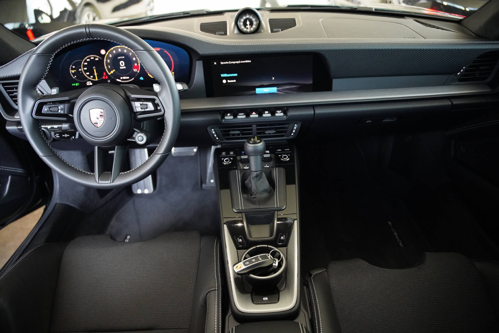 PORSCHE 911 Carrera GT3 PDK Touring Oakgreen-image-11