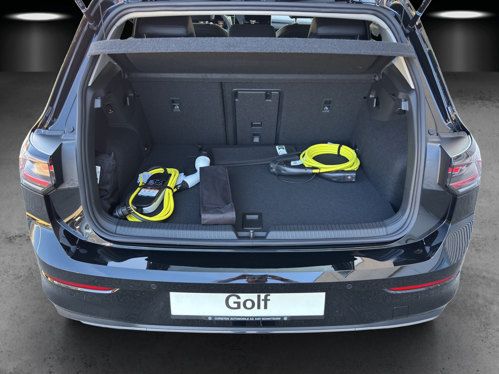 VW Golf 1.5 TSI PHEV Style-image-6