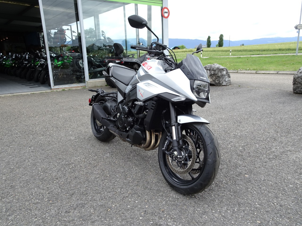 SUZUKI GSX-S 1000 Katana-showroom-element-1