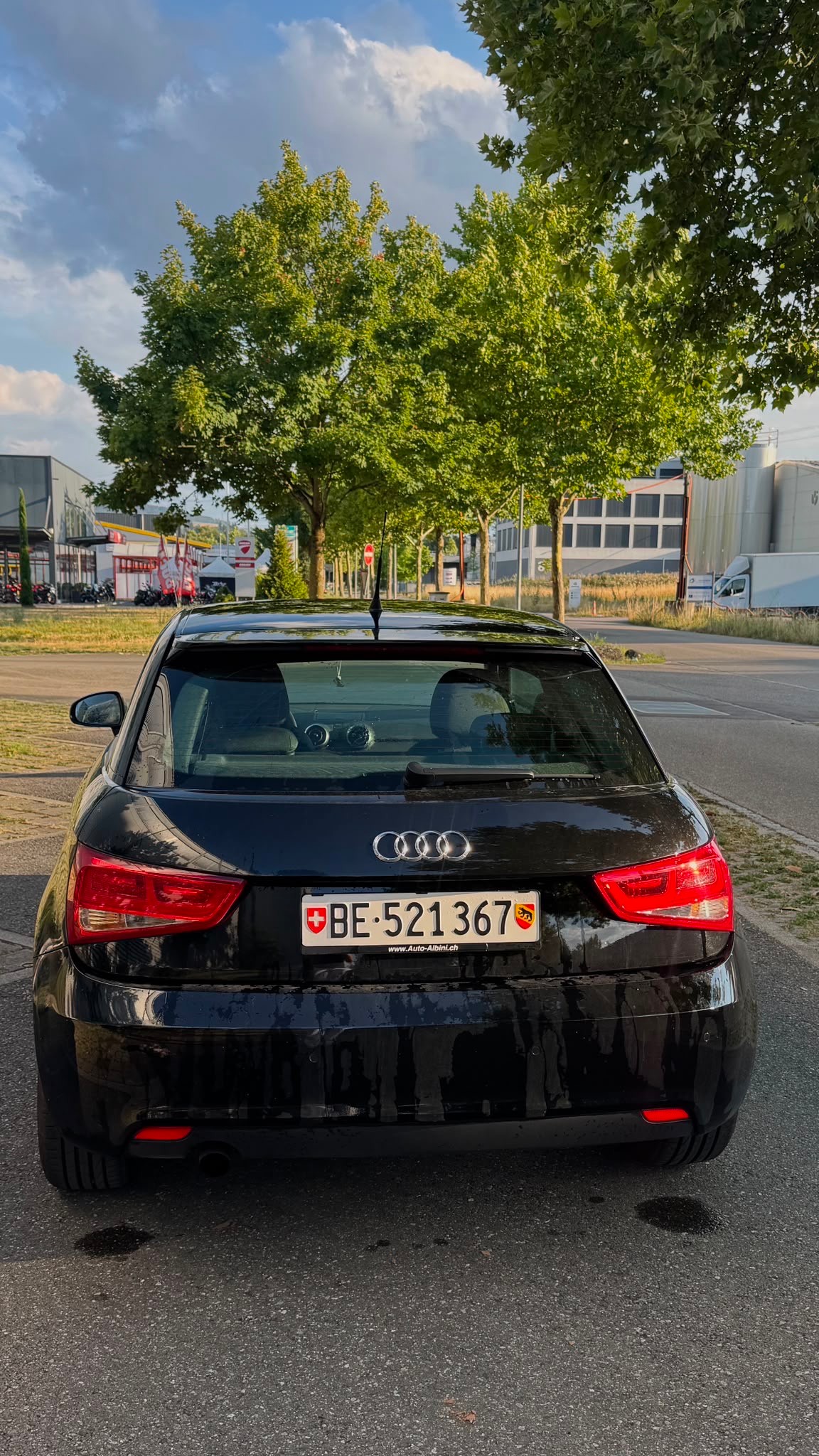 AUDI 1.2 TFSI Attraction-image-2