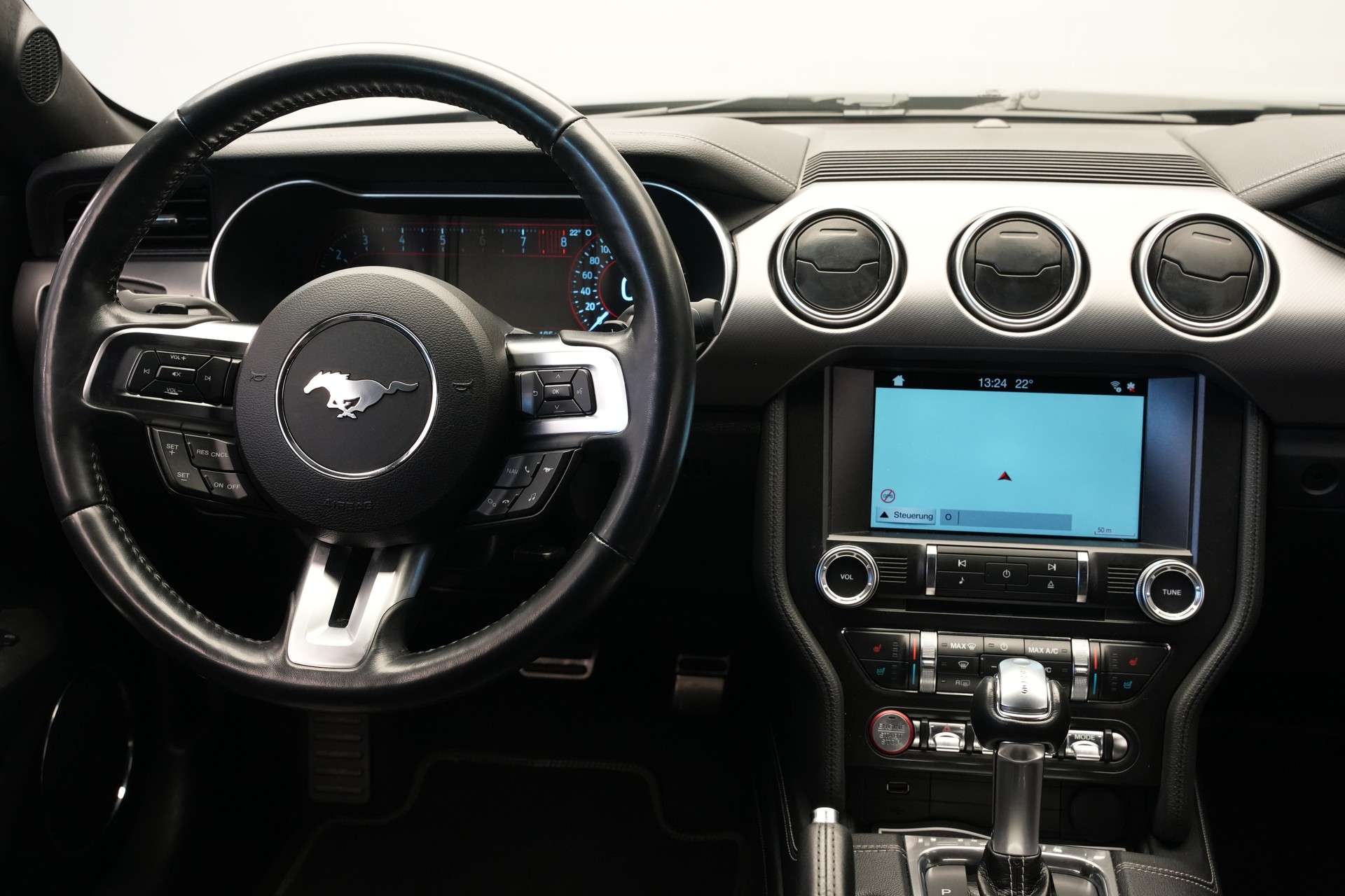 FORD Mustang Fastback 5.0 V8 GT Automat-image-17