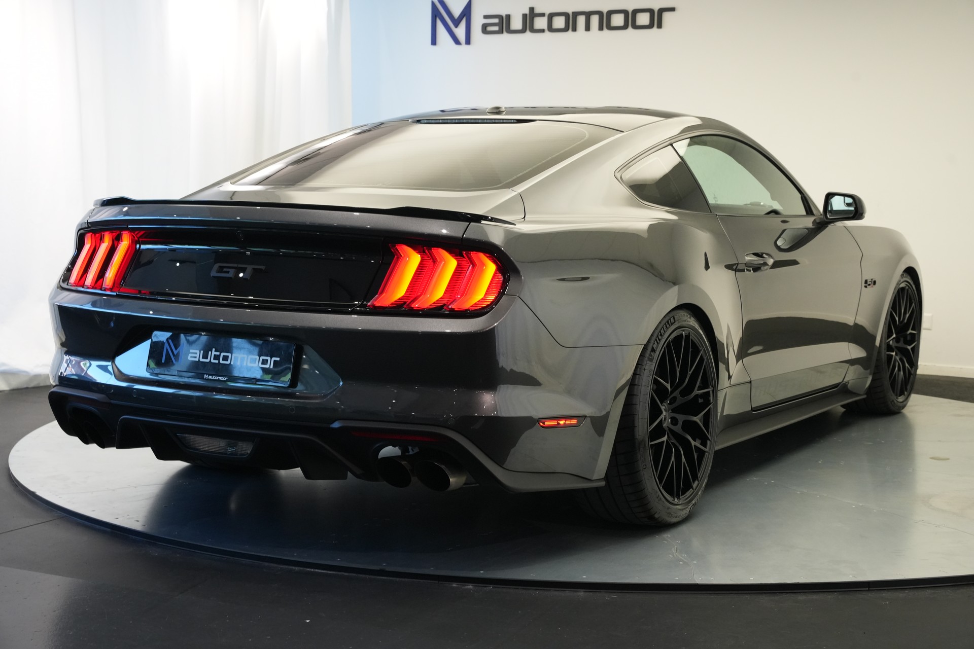 FORD Mustang Fastback 5.0 V8 GT Automat-image-37