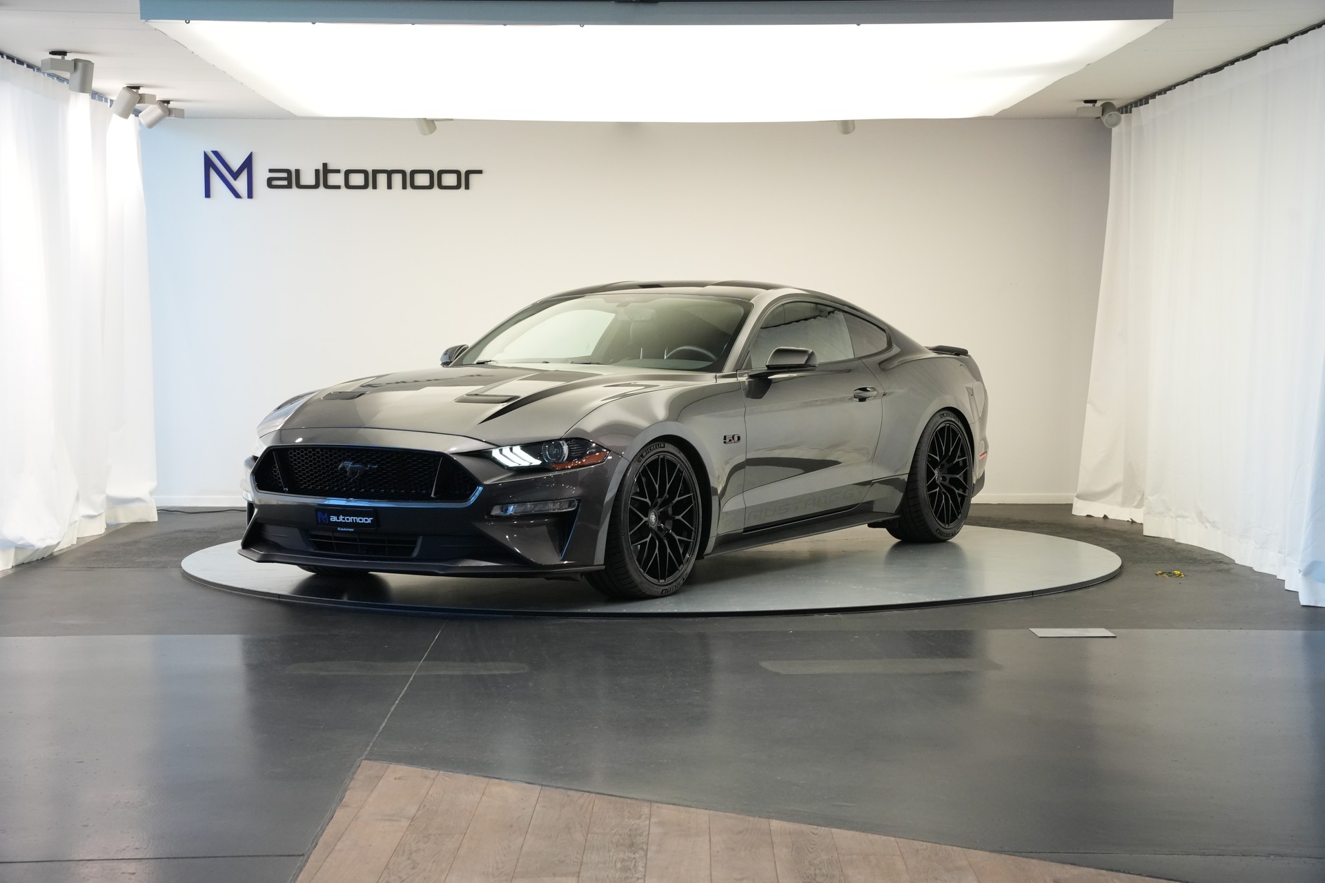 FORD Mustang Fastback 5.0 V8 GT Automat