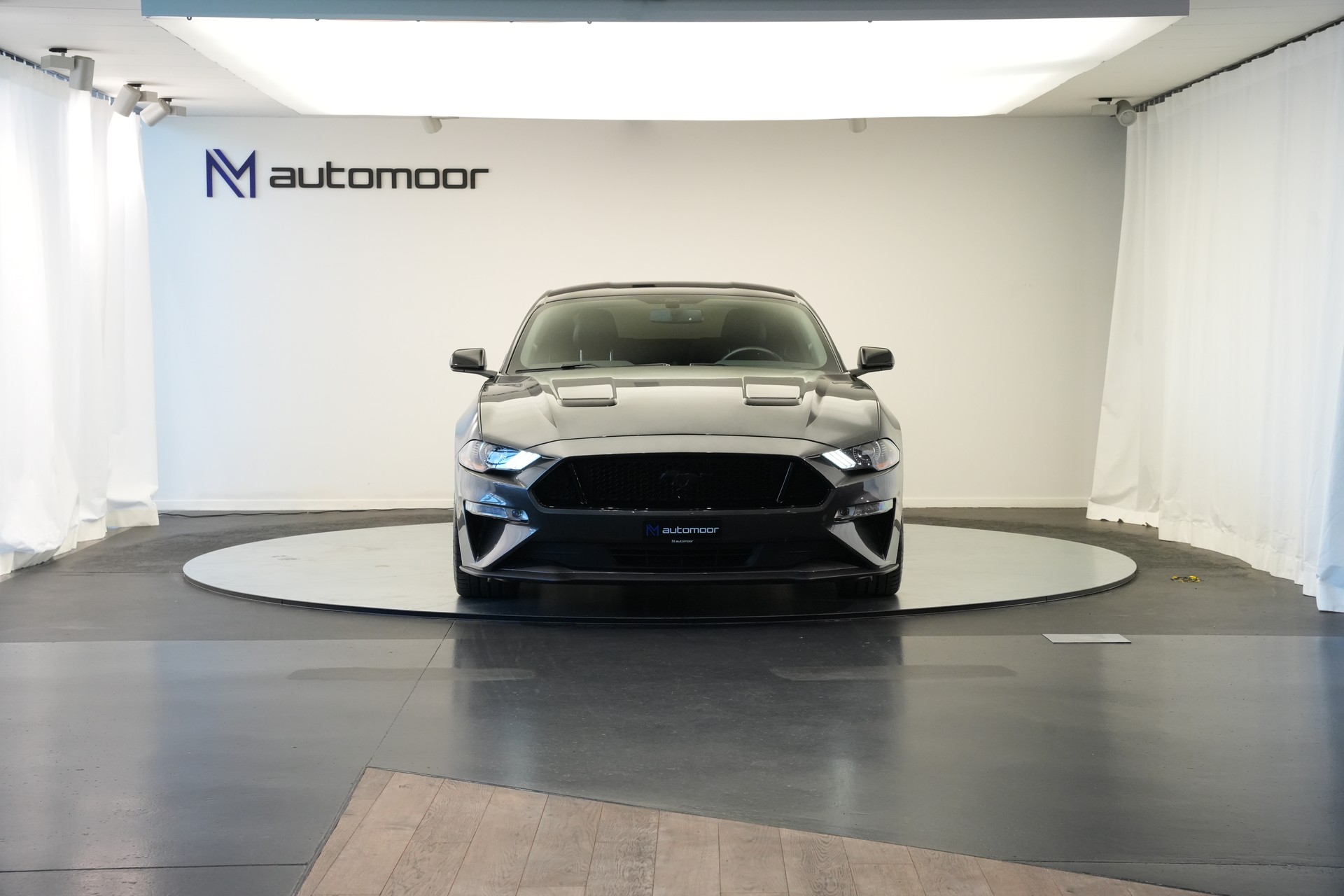 FORD Mustang Fastback 5.0 V8 GT Automat-showroom-element-1