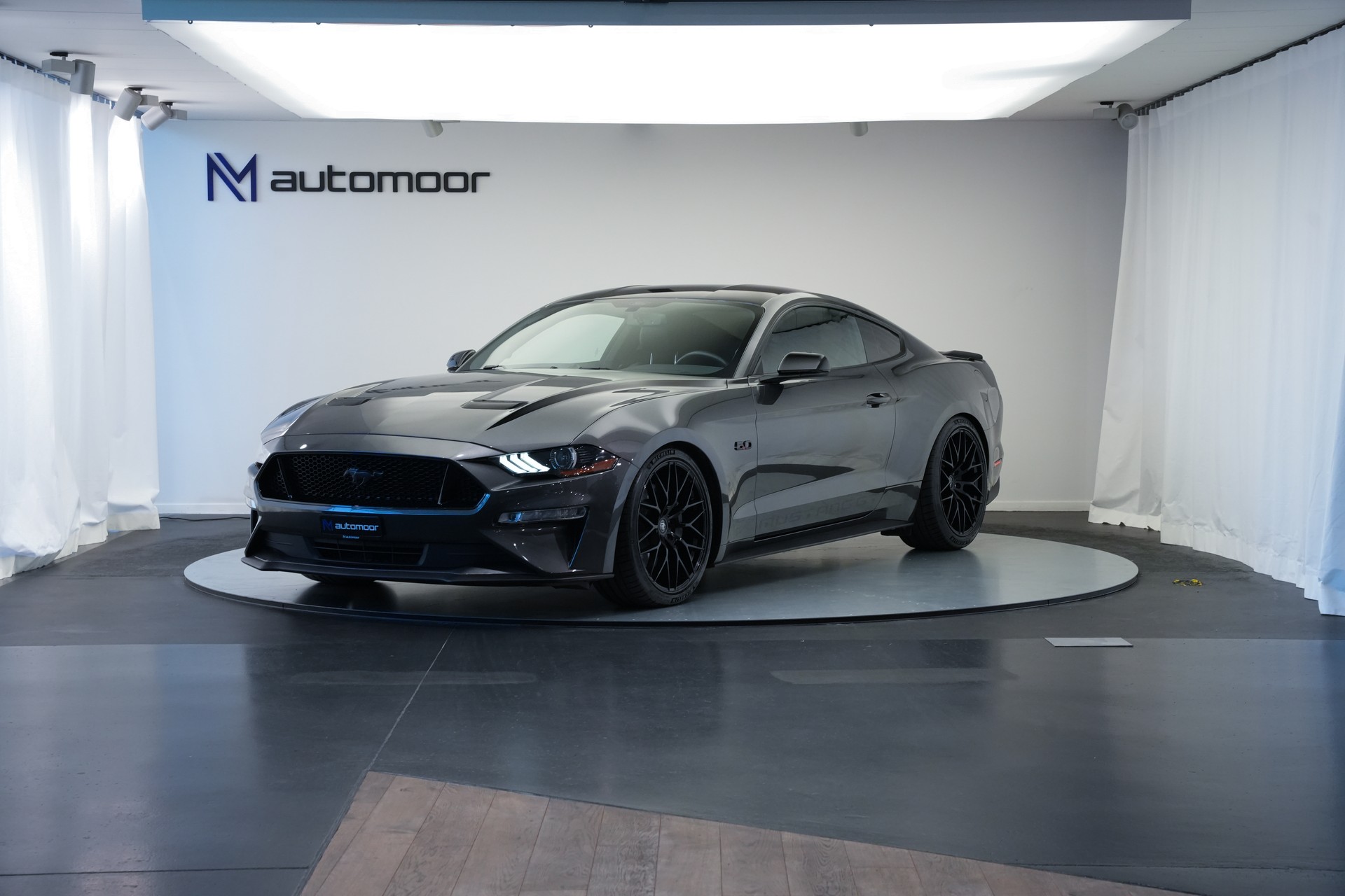FORD Mustang Fastback 5.0 V8 GT Automat