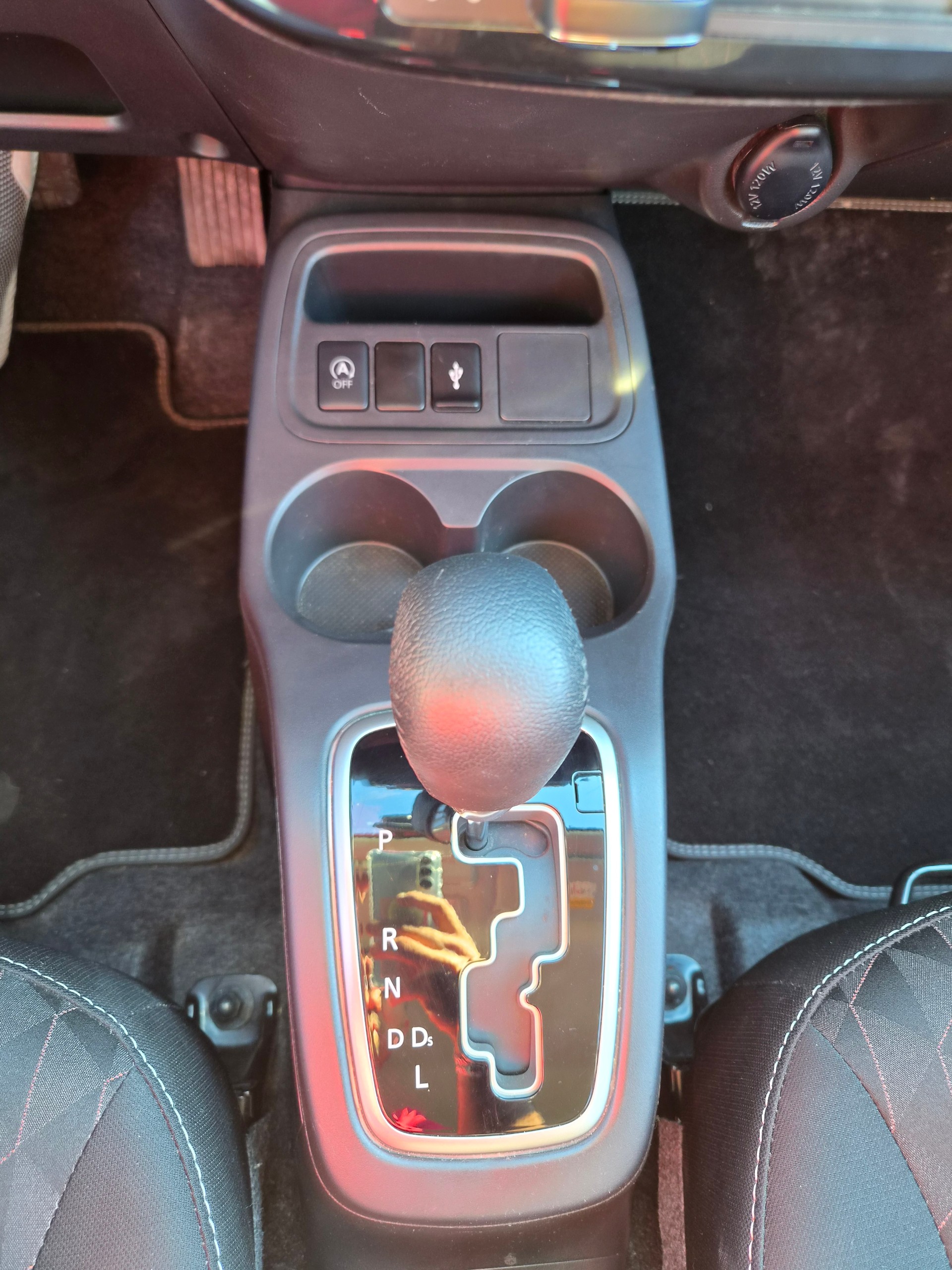 MITSUBISHI Space Star 1.2 CVT Intense+-image-8