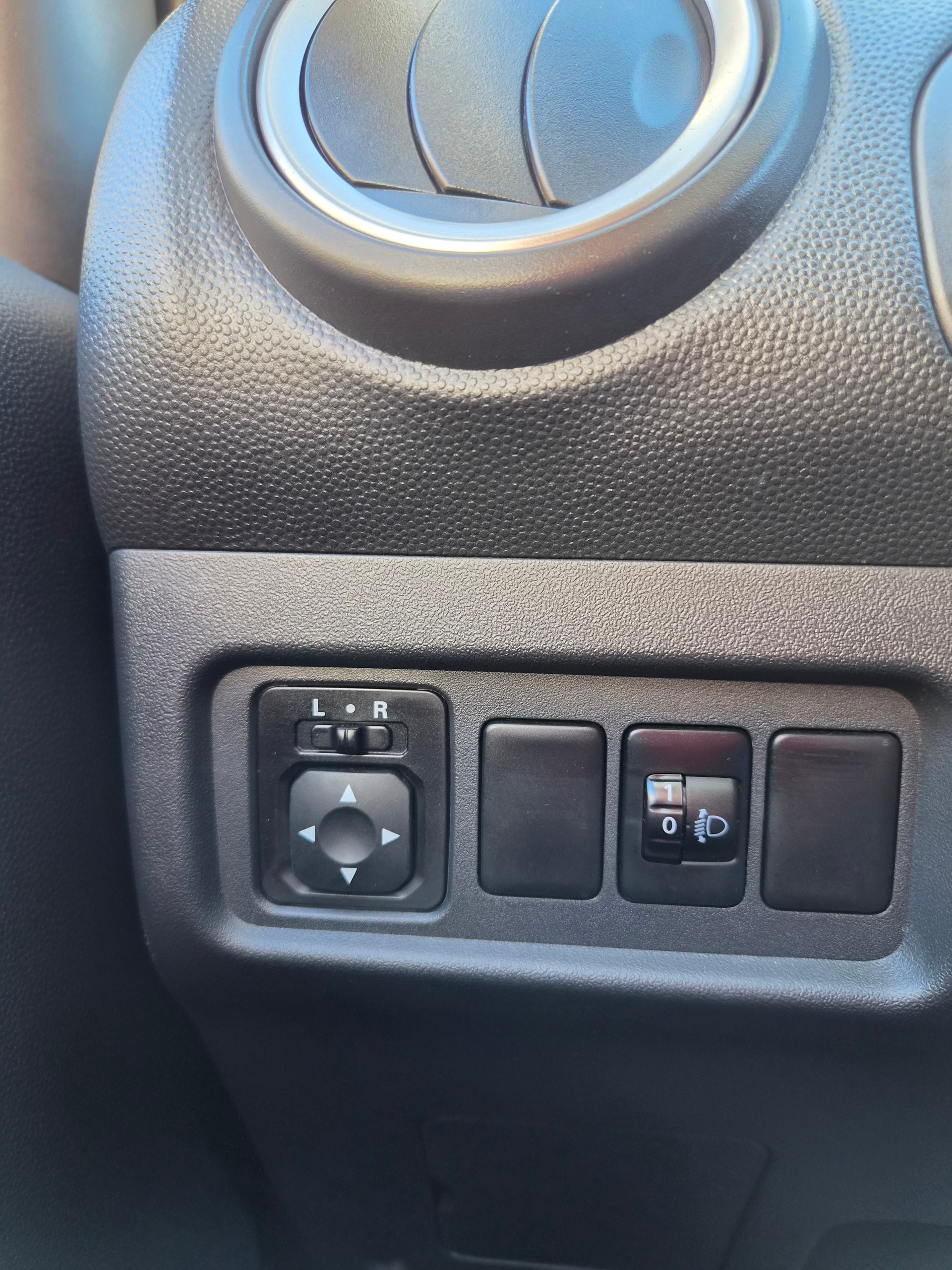 MITSUBISHI Space Star 1.2 CVT Intense+-image-11