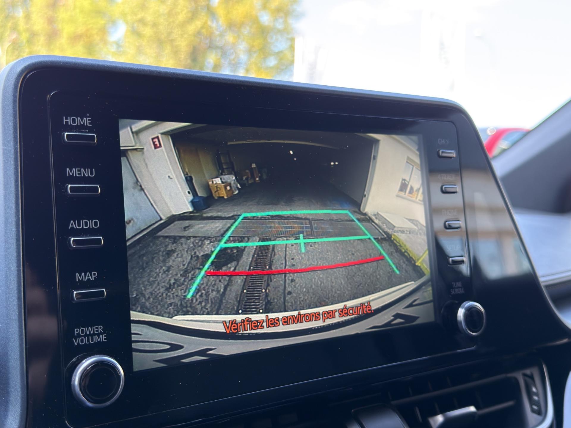 TOYOTA C-HR 1.8 HSD CVT Comfort-image-19