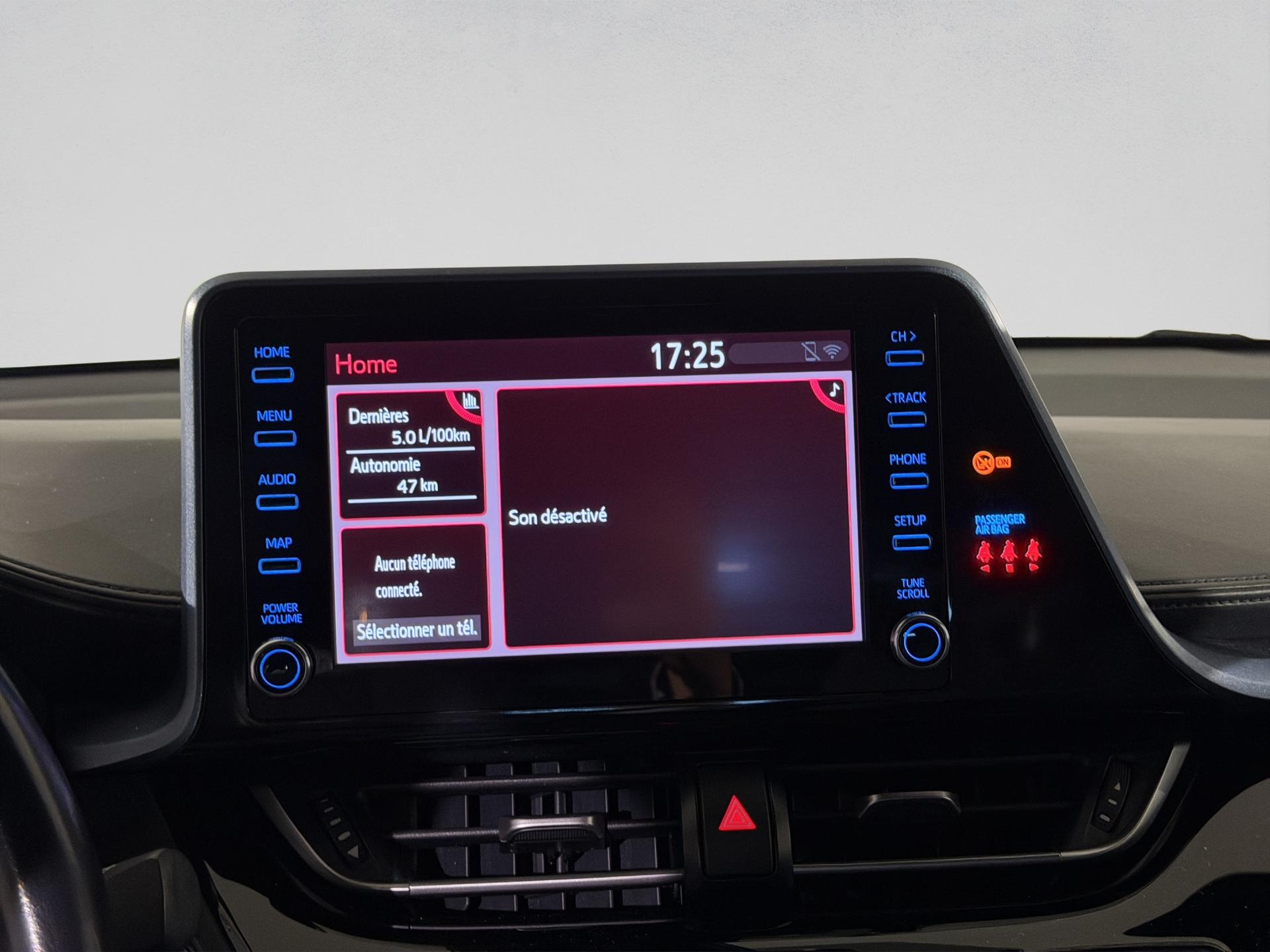 TOYOTA C-HR 1.8 HSD CVT Comfort-image-12
