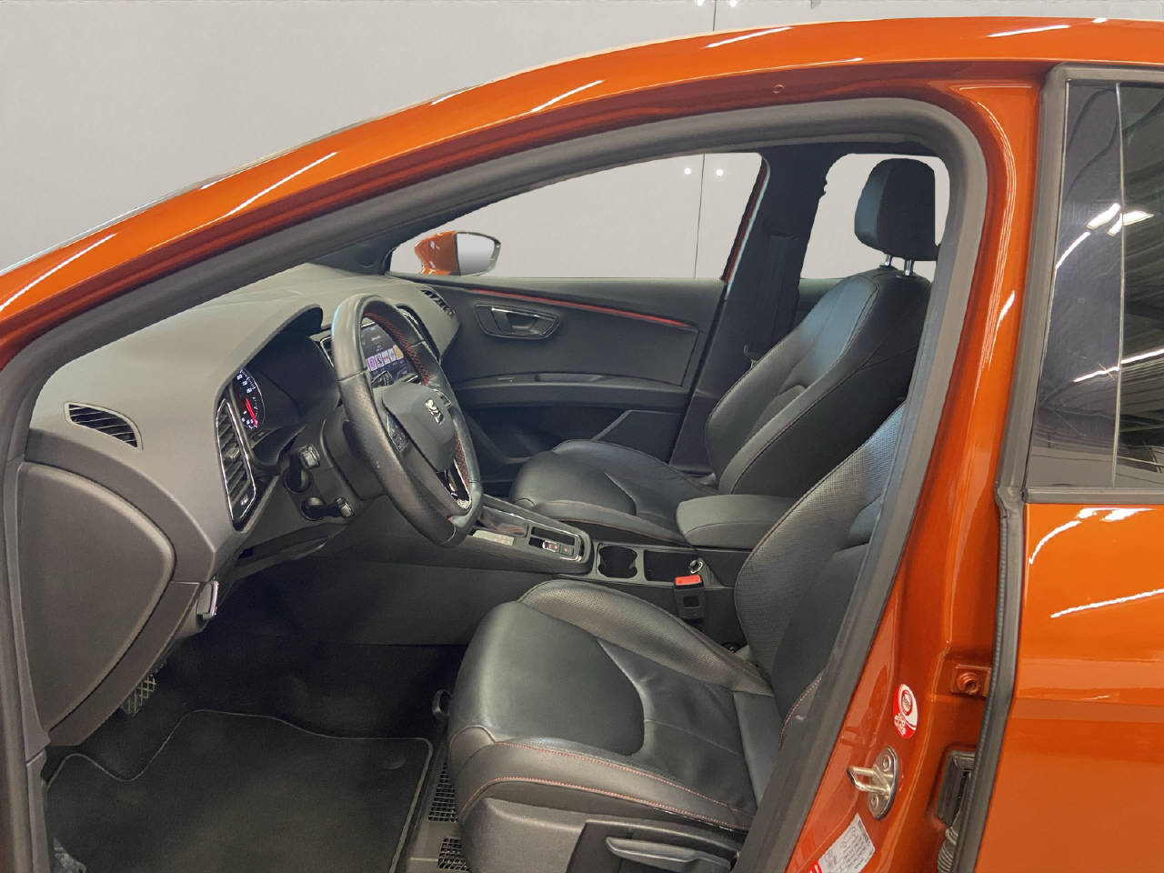 SEAT Leon 2.0 TSI FR DSG-image-5