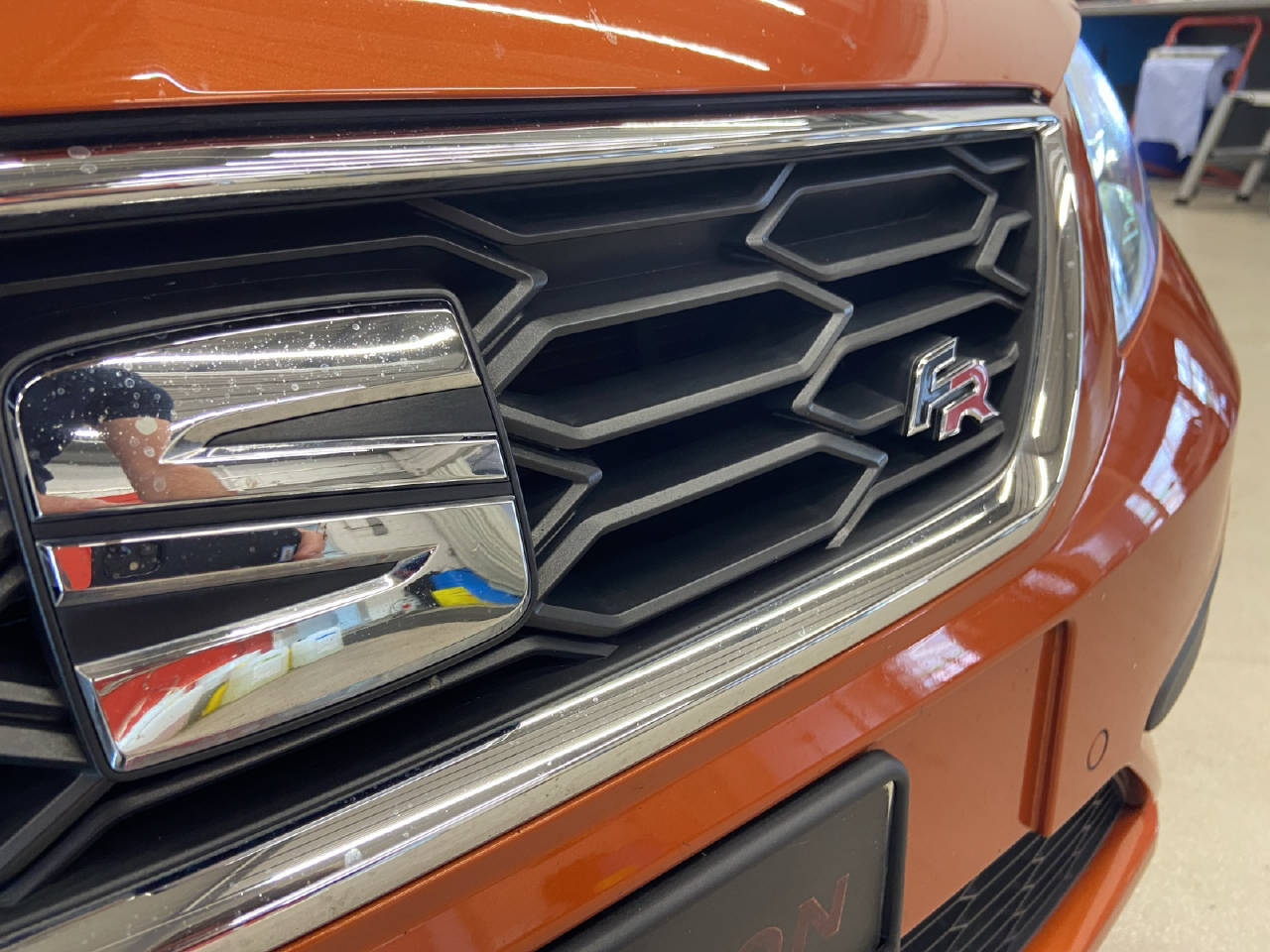 SEAT Leon 2.0 TSI FR DSG-image-14