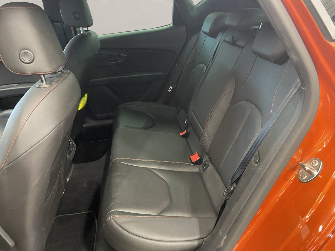 SEAT Leon 2.0 TSI FR DSG-image-12