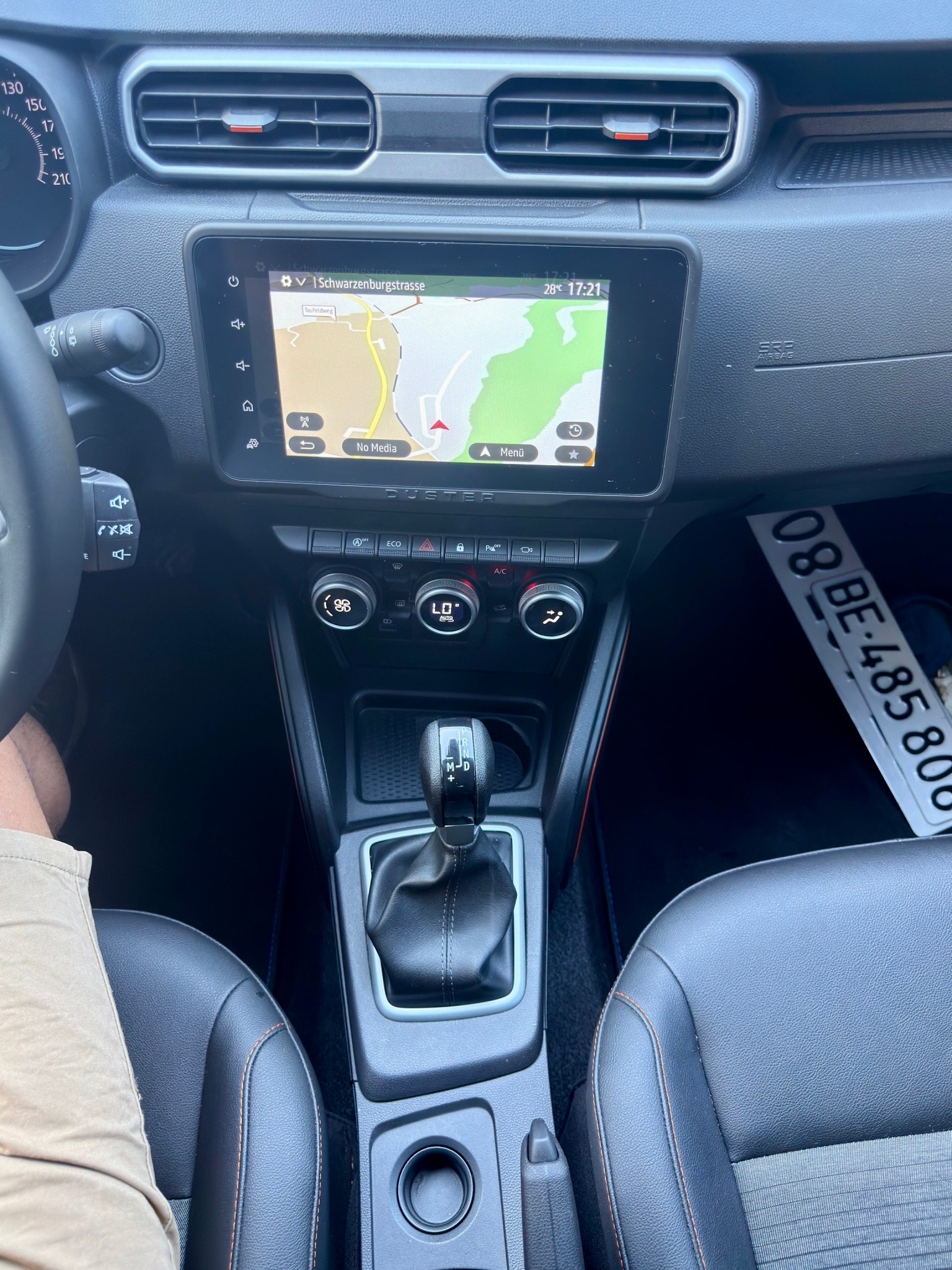 DACIA Duster TCe 150 SWISS EDITION Automatik-image-14