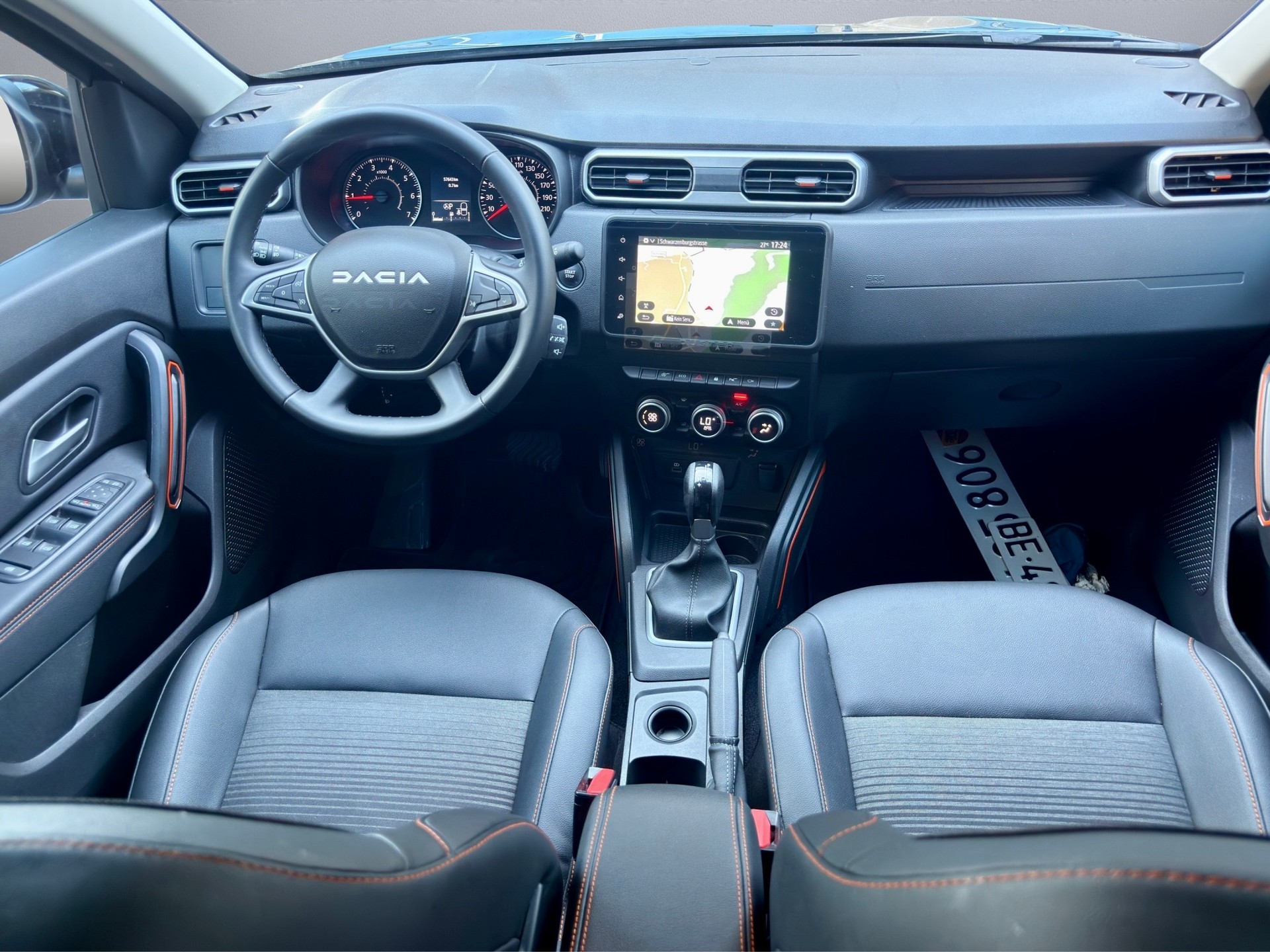 DACIA Duster TCe 150 SWISS EDITION Automatik-image-13