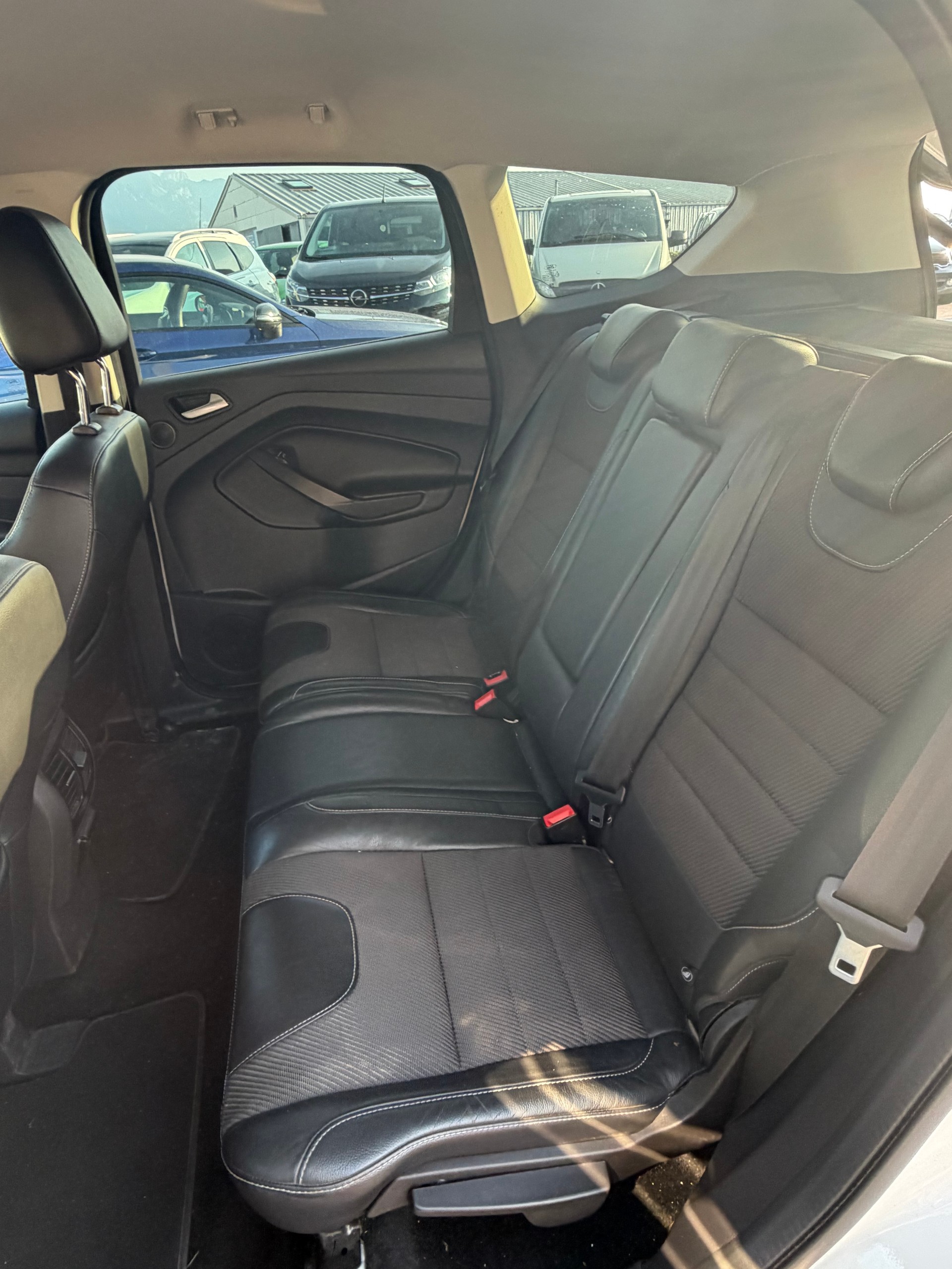 FORD Kuga 2.0 TDCi Titanium 4WD PowerShift-image-5