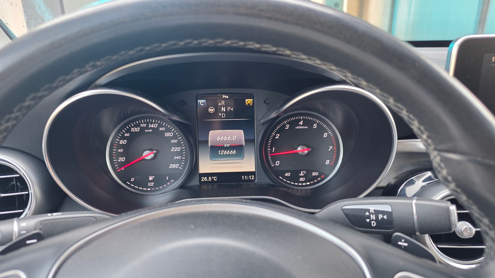 MERCEDES-BENZ GLC 250 4m-image-10