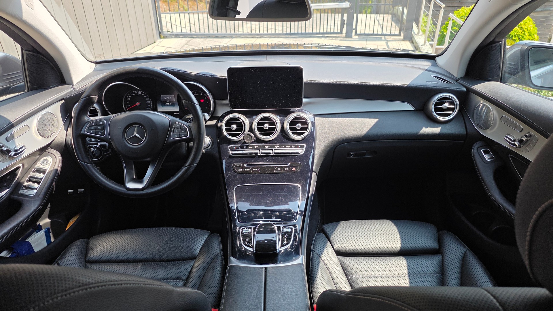 MERCEDES-BENZ GLC 250 4m-image-8
