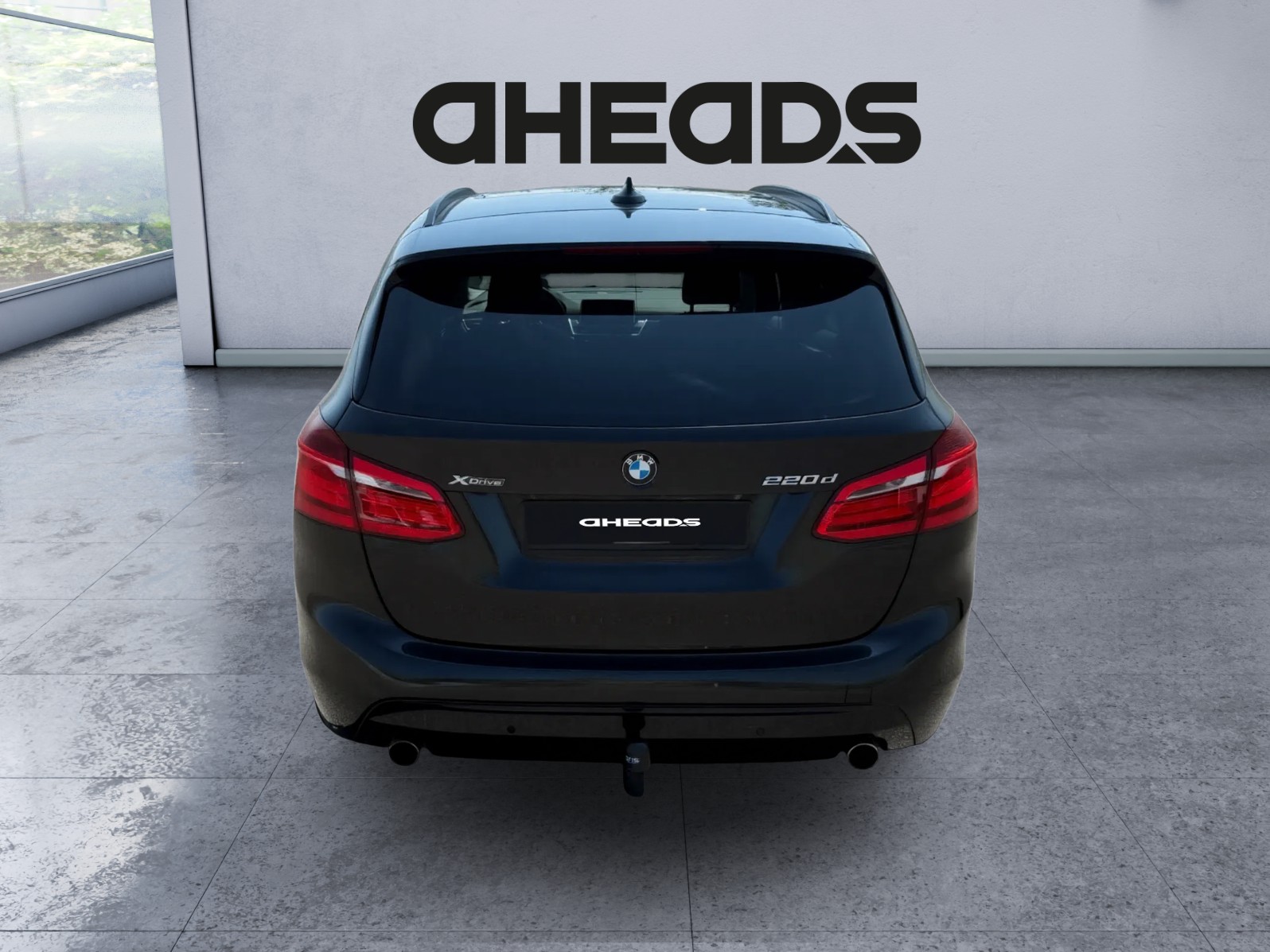 BMW 220d xDrive Active Tourer Sport Line Steptronic-image-5
